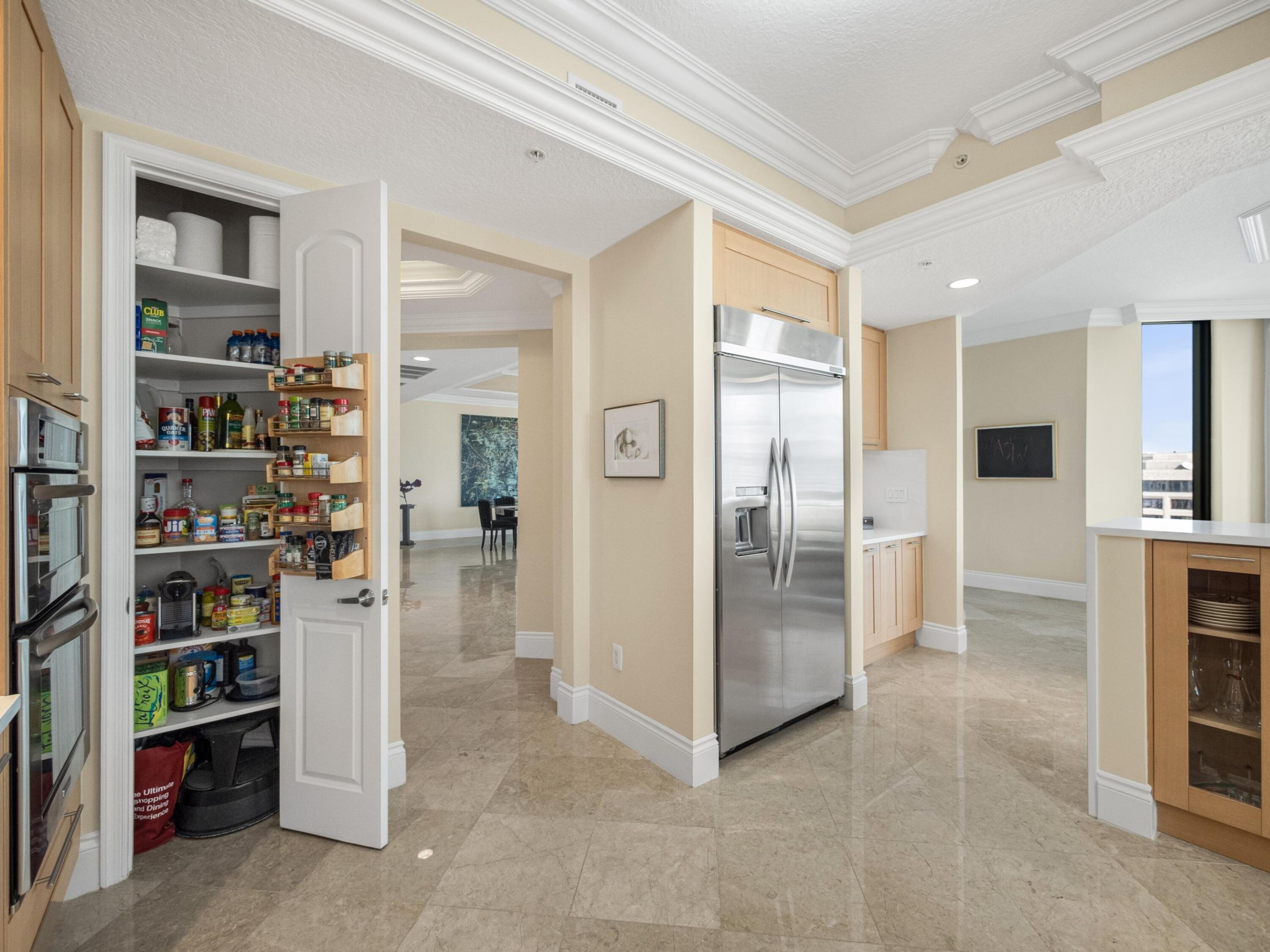 701 S Olive Avenue Unit: 2010