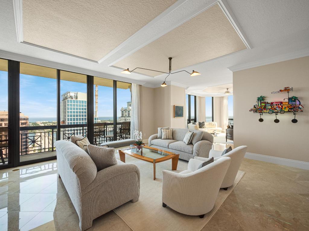 701 S Olive Avenue Unit: 2010