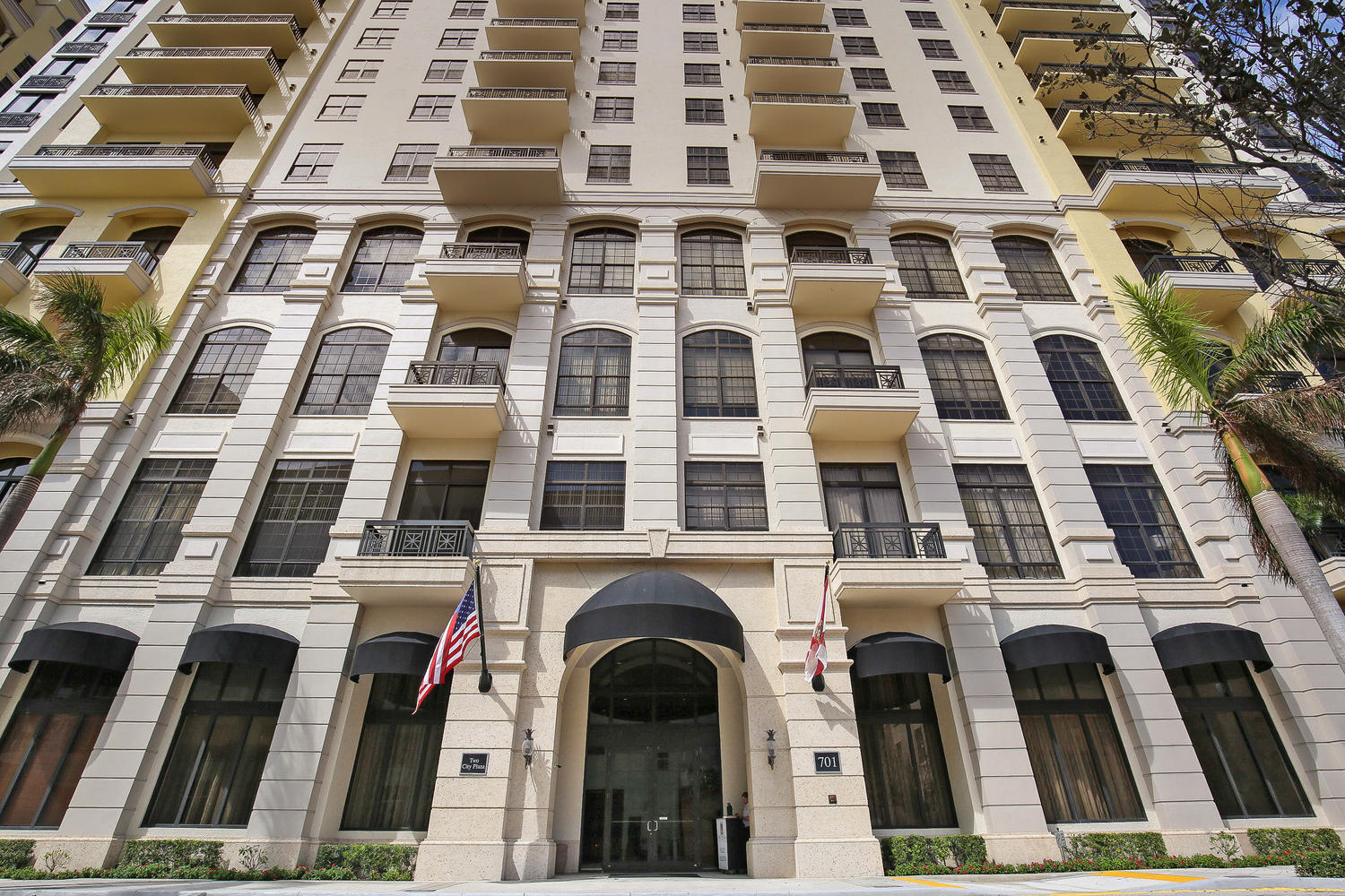 701 S Olive Avenue Unit: 2010