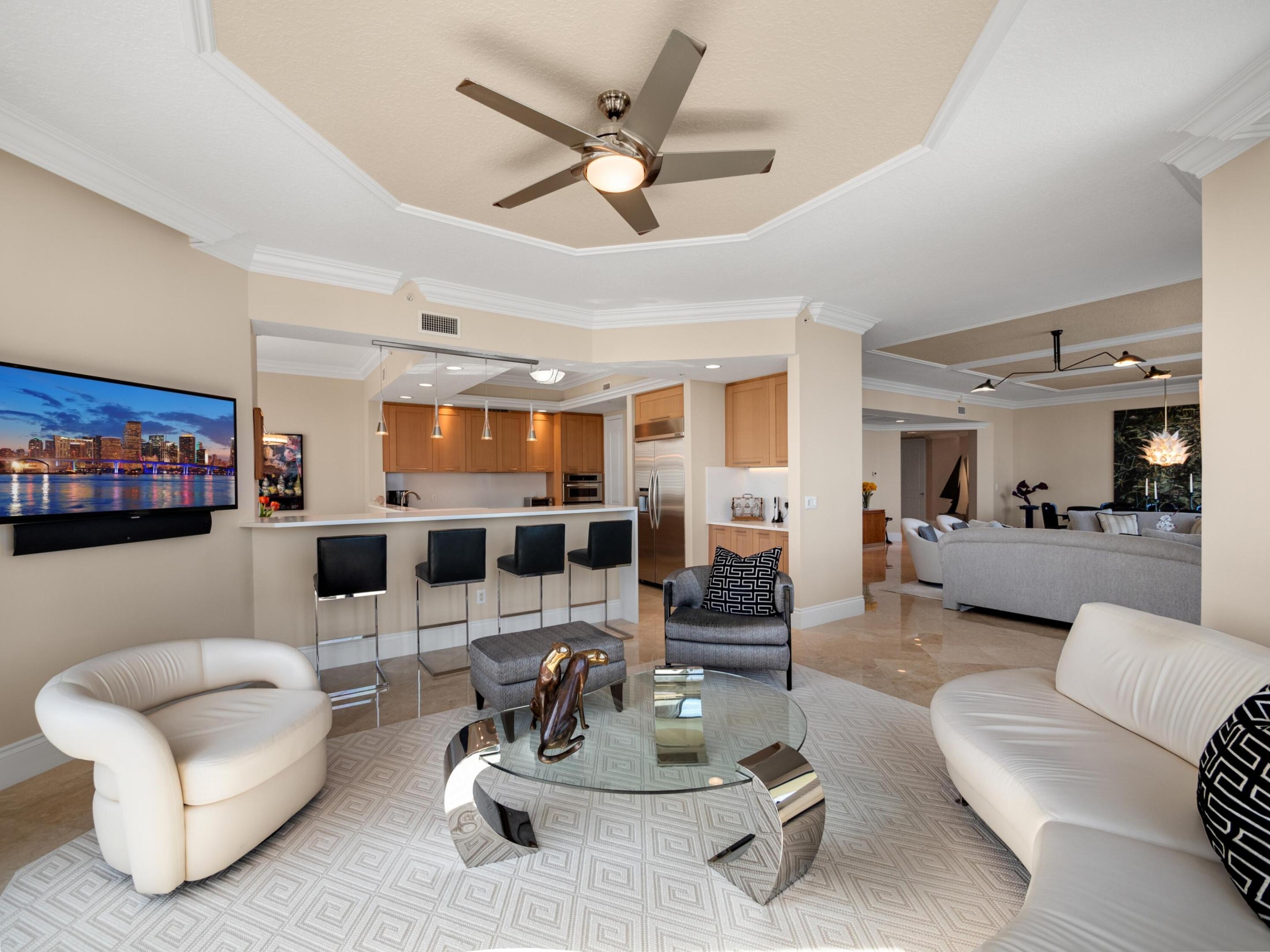 701 S Olive Avenue Unit: 2010