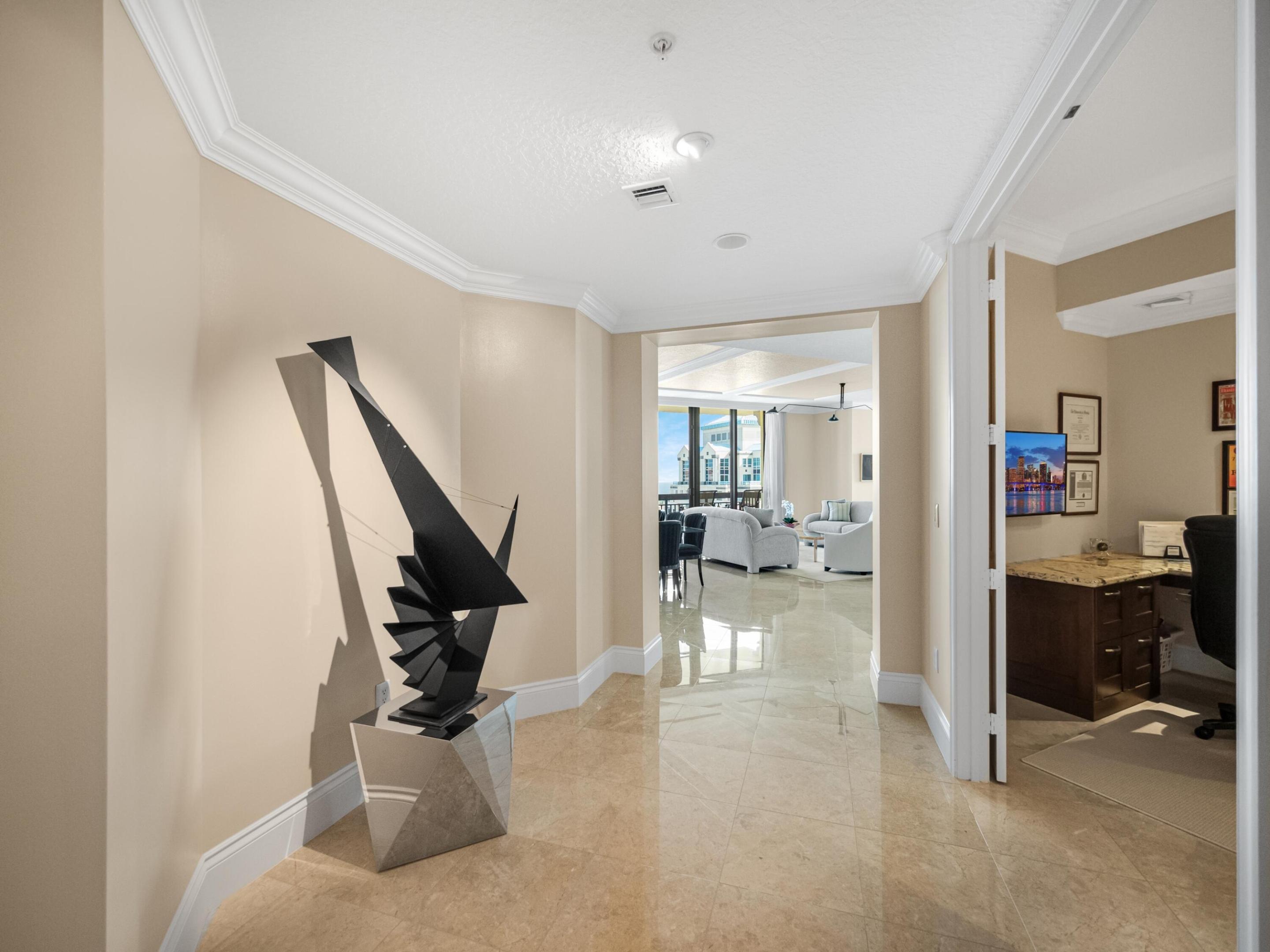 701 S Olive Avenue Unit: 2010