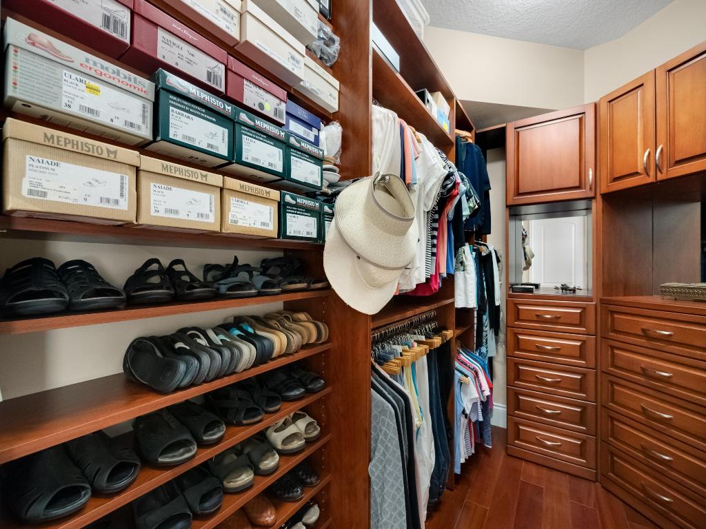 701 S Olive Avenue Unit: 2010