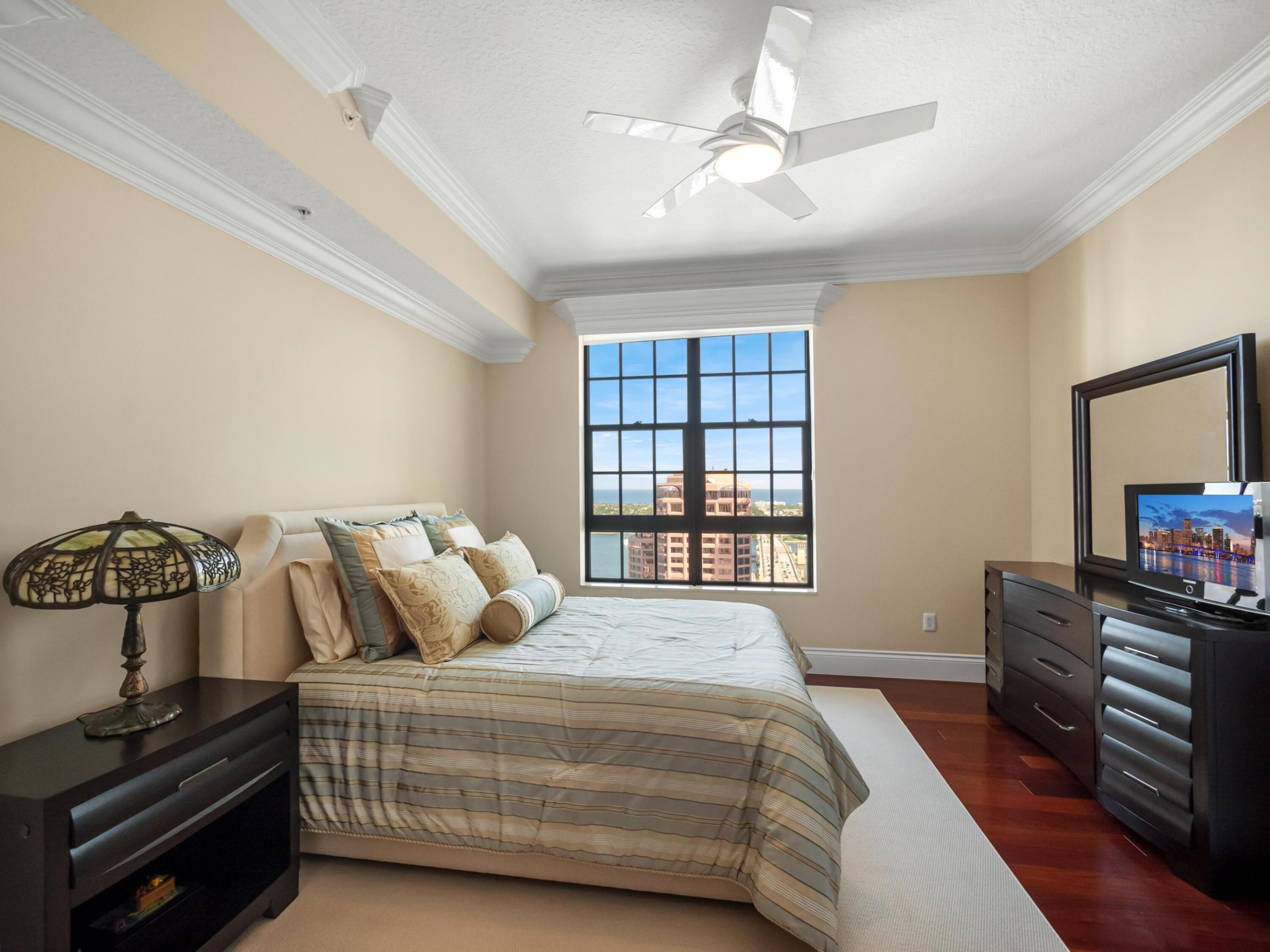 701 S Olive Avenue Unit: 2010