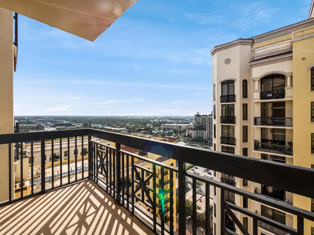 701 S Olive Avenue Unit: 2010