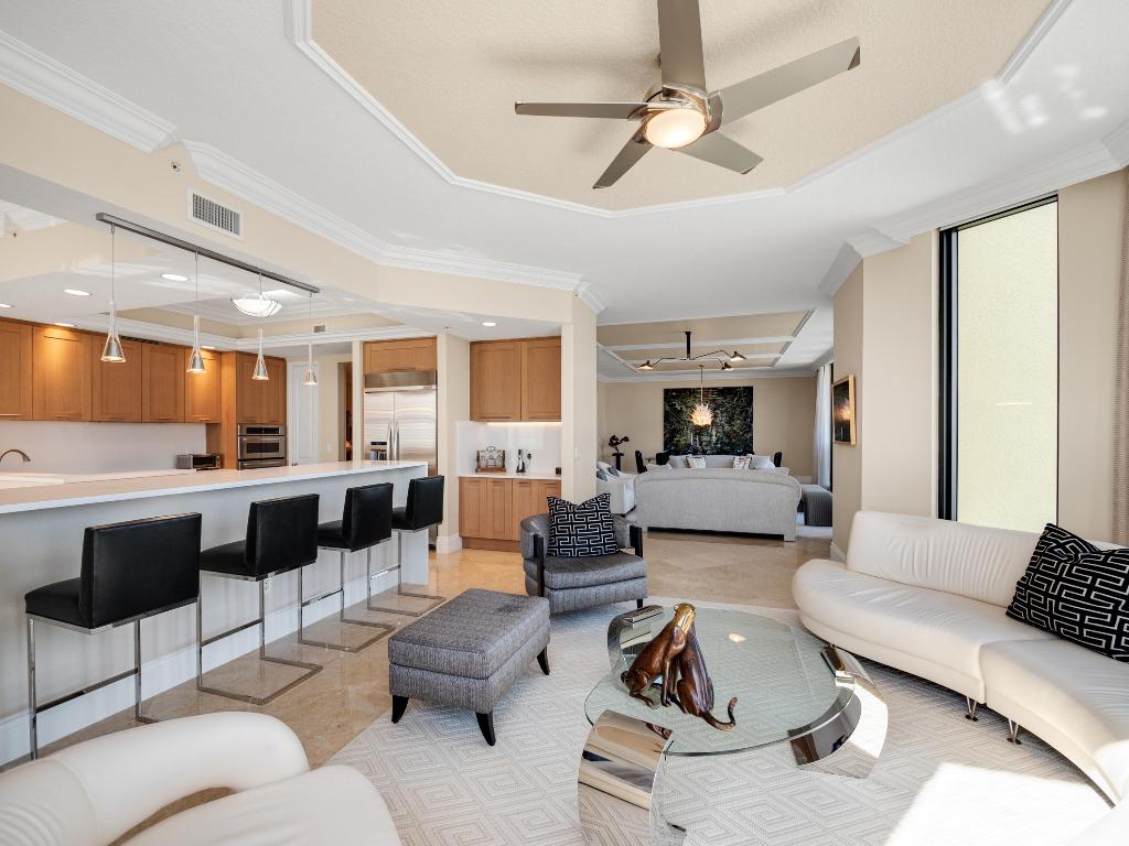 701 S Olive Avenue Unit: 2010