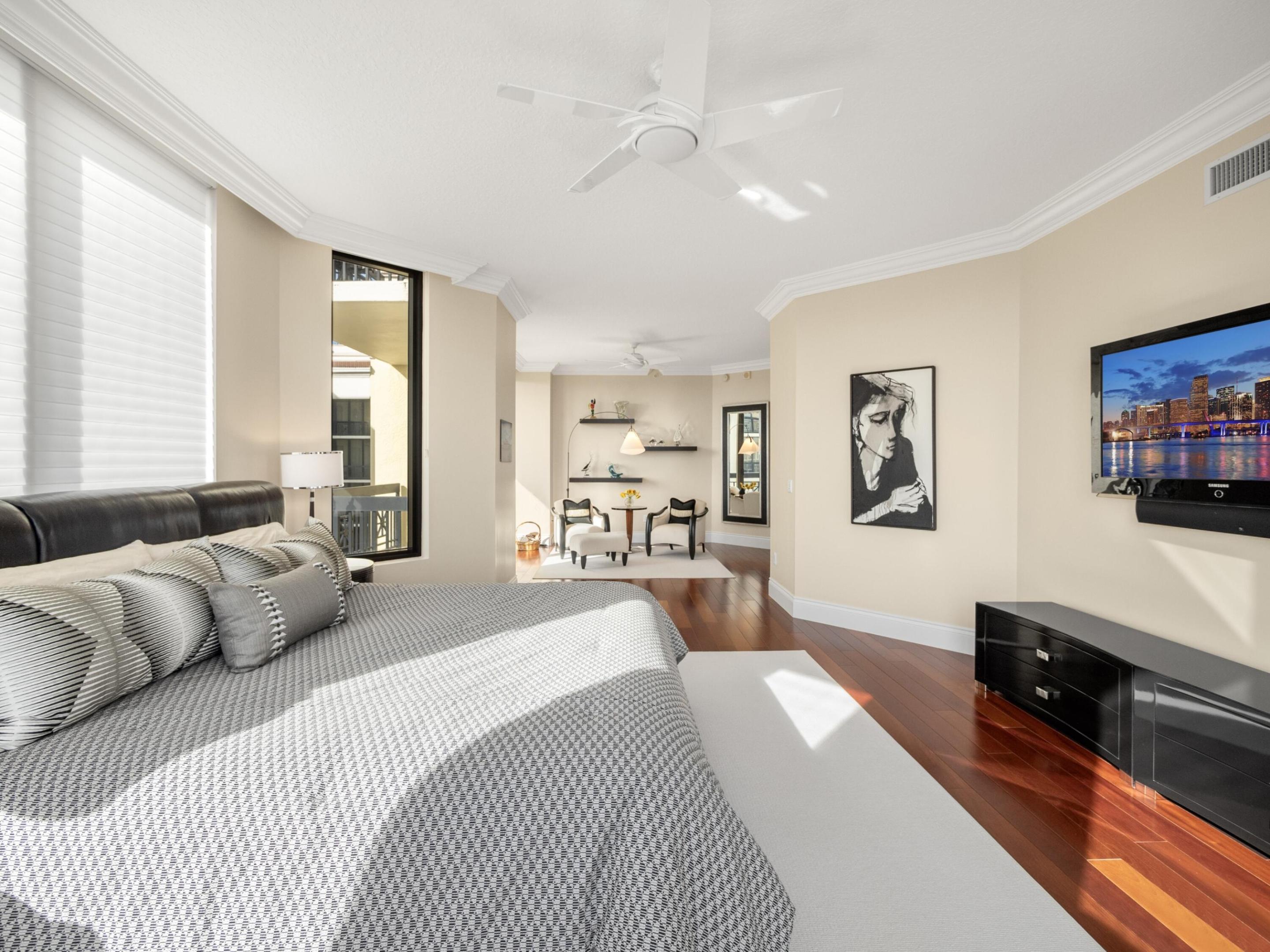 701 S Olive Avenue Unit: 2010