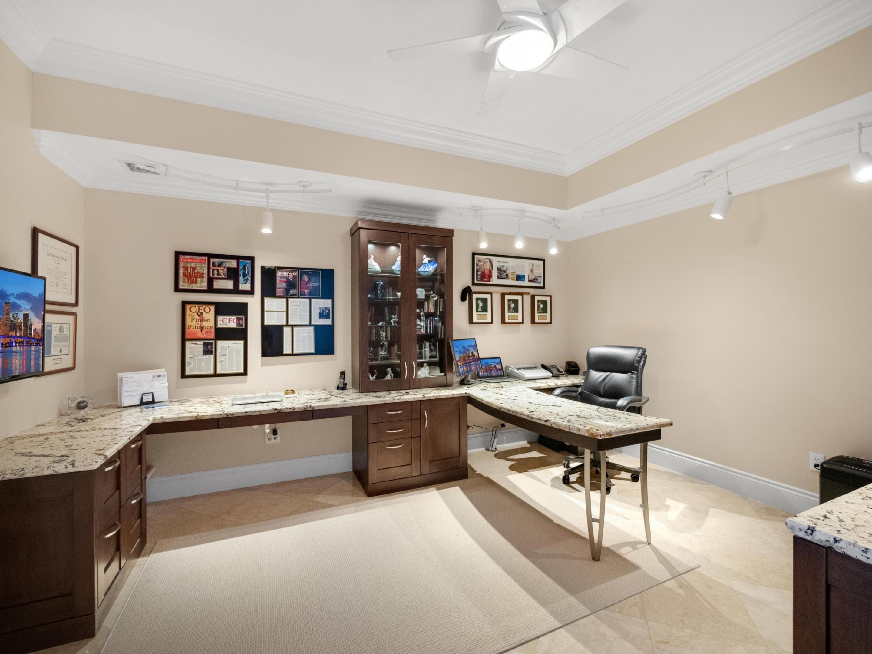 701 S Olive Avenue Unit: 2010