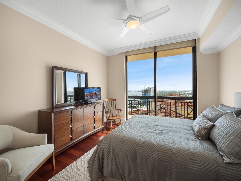 701 S Olive Avenue Unit: 2010