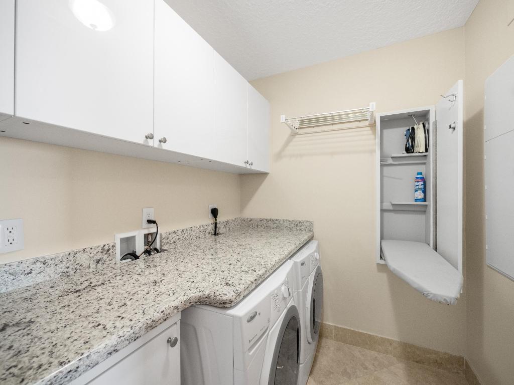 701 S Olive Avenue Unit: 2010