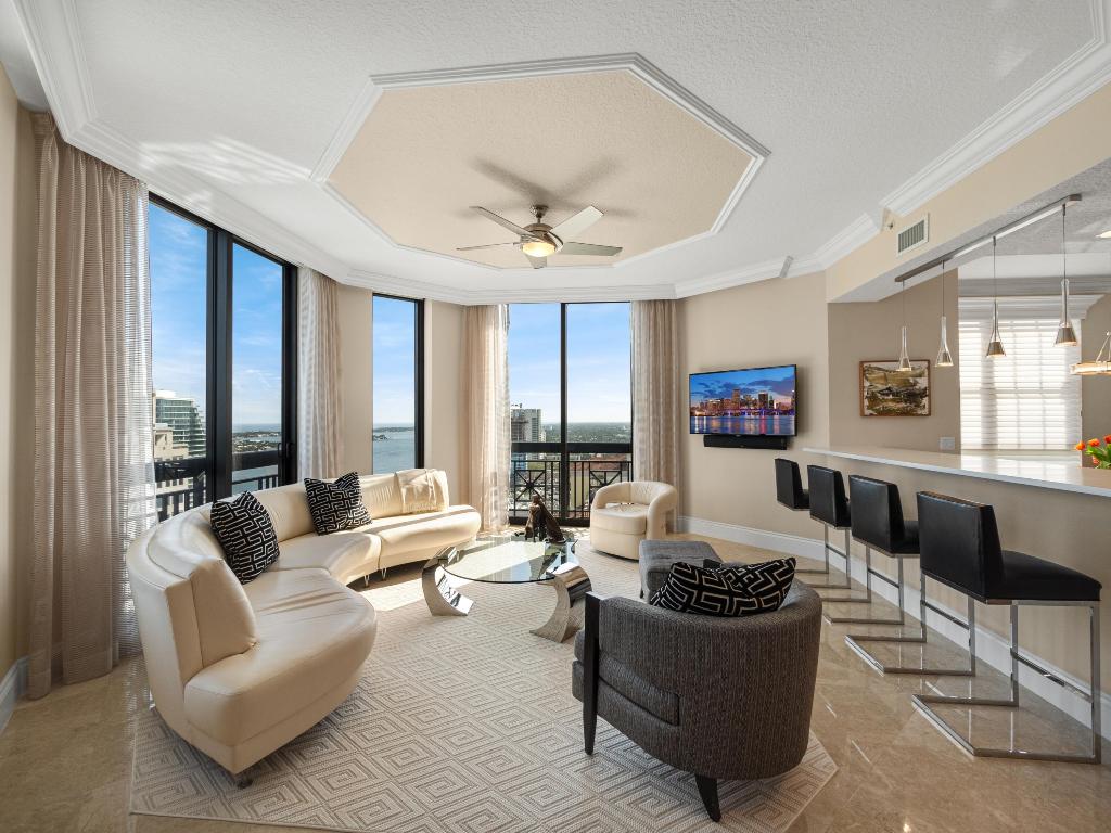 701 S Olive Avenue Unit: 2010