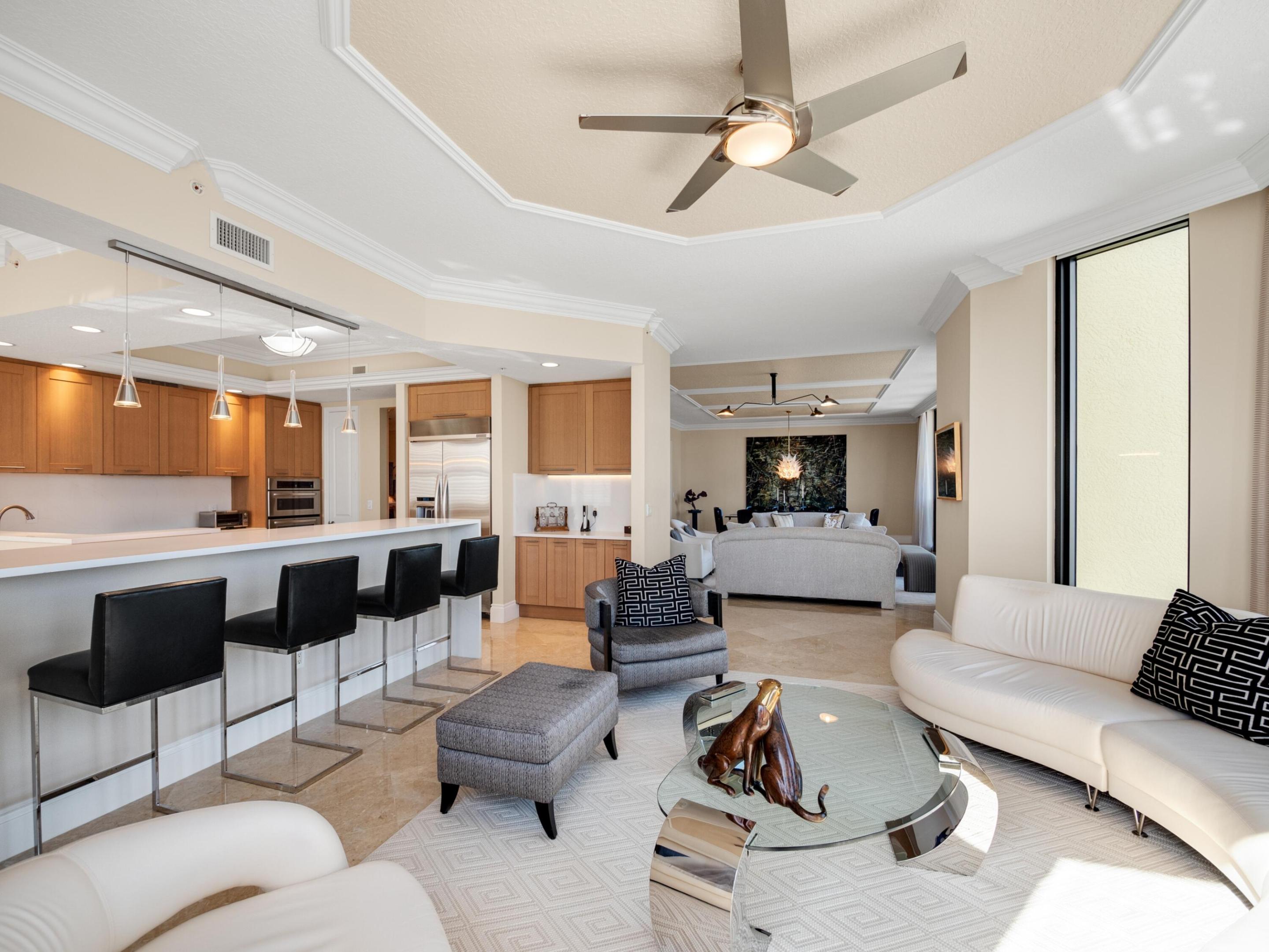 701 S Olive Avenue Unit: 2010