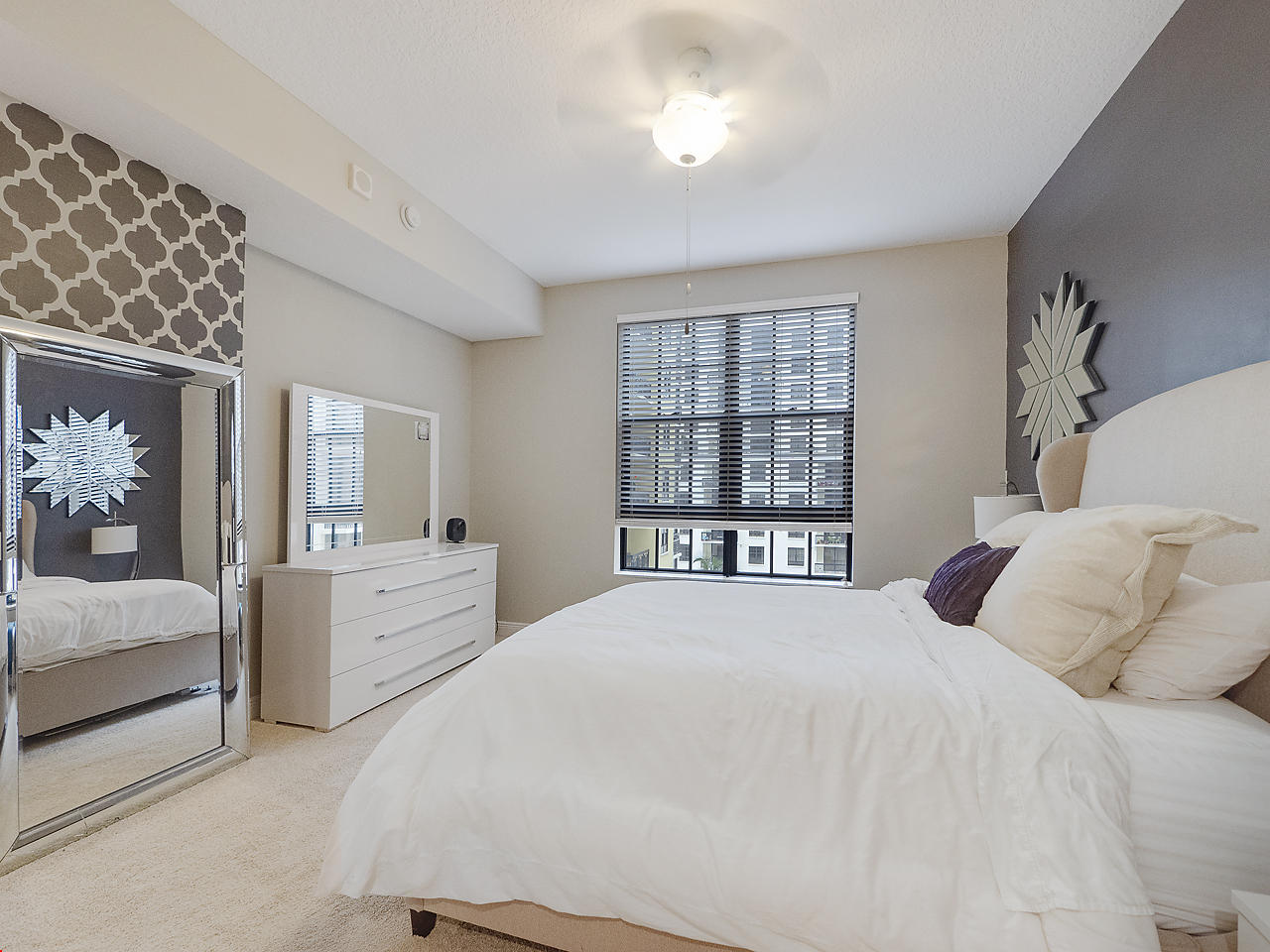 701 S Olive Avenue 810