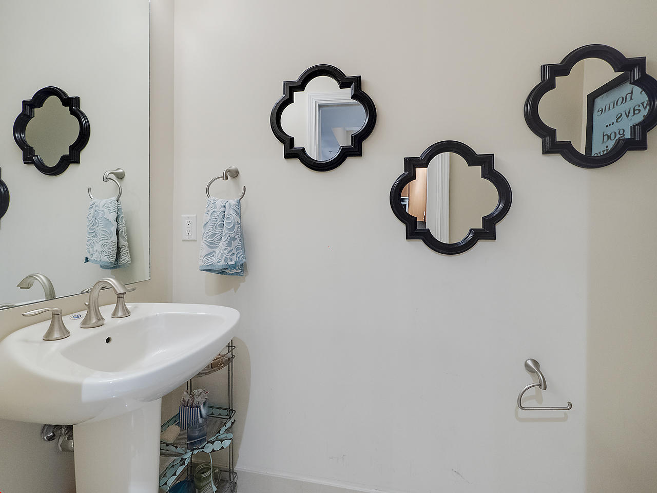 701 S Olive Avenue 810