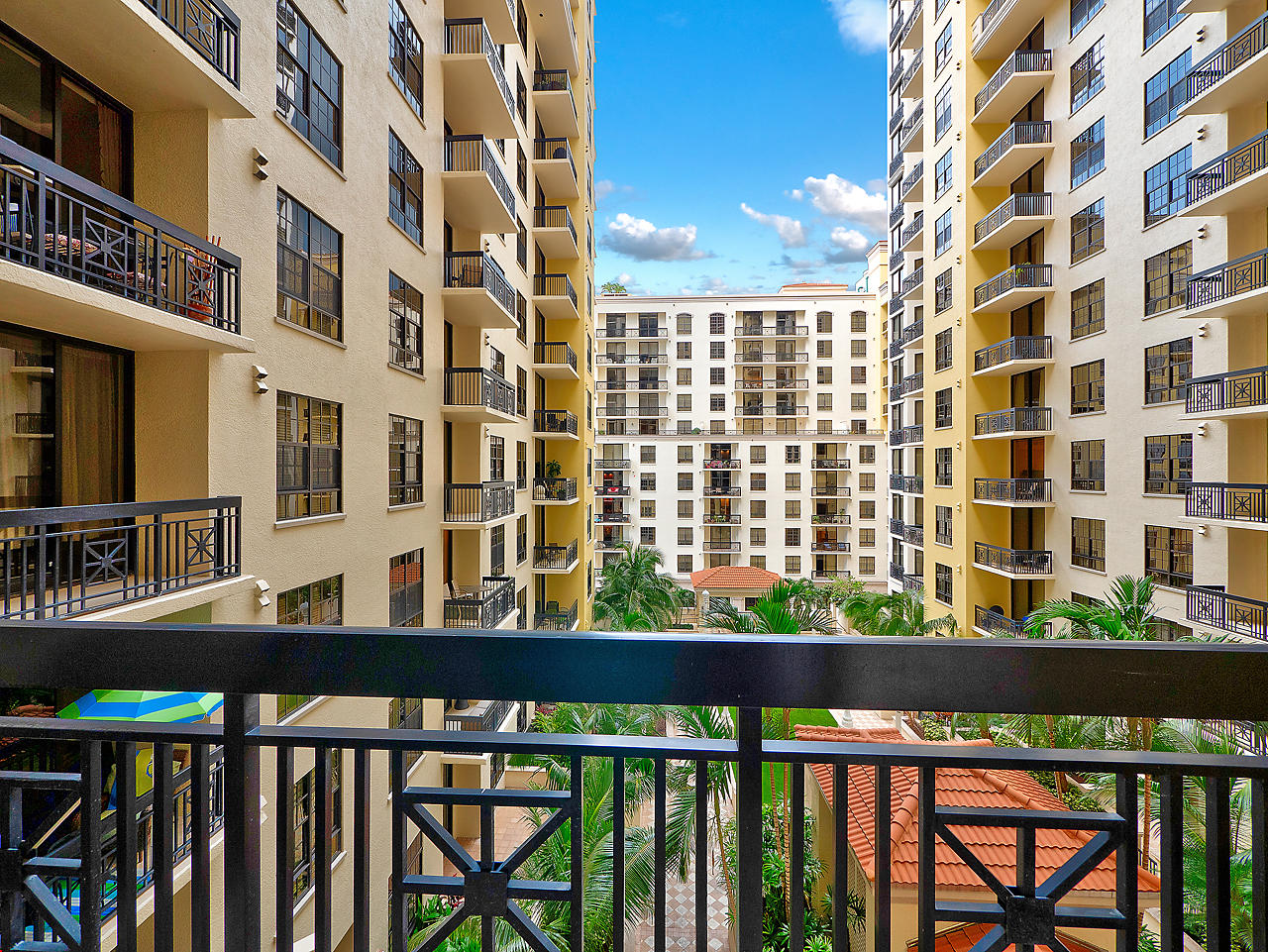 701 S Olive Avenue 810