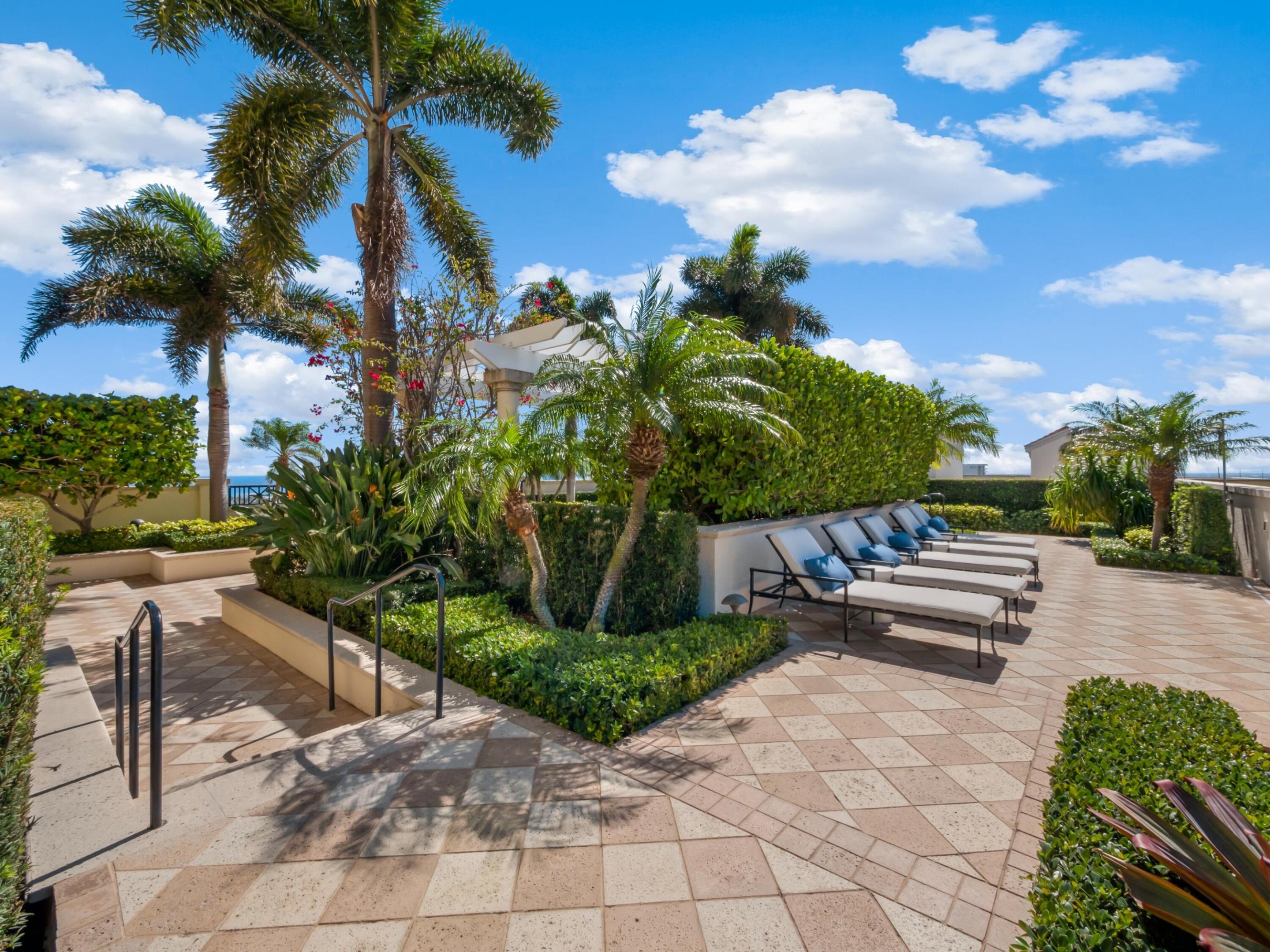 701 S Olive Avenue 1012