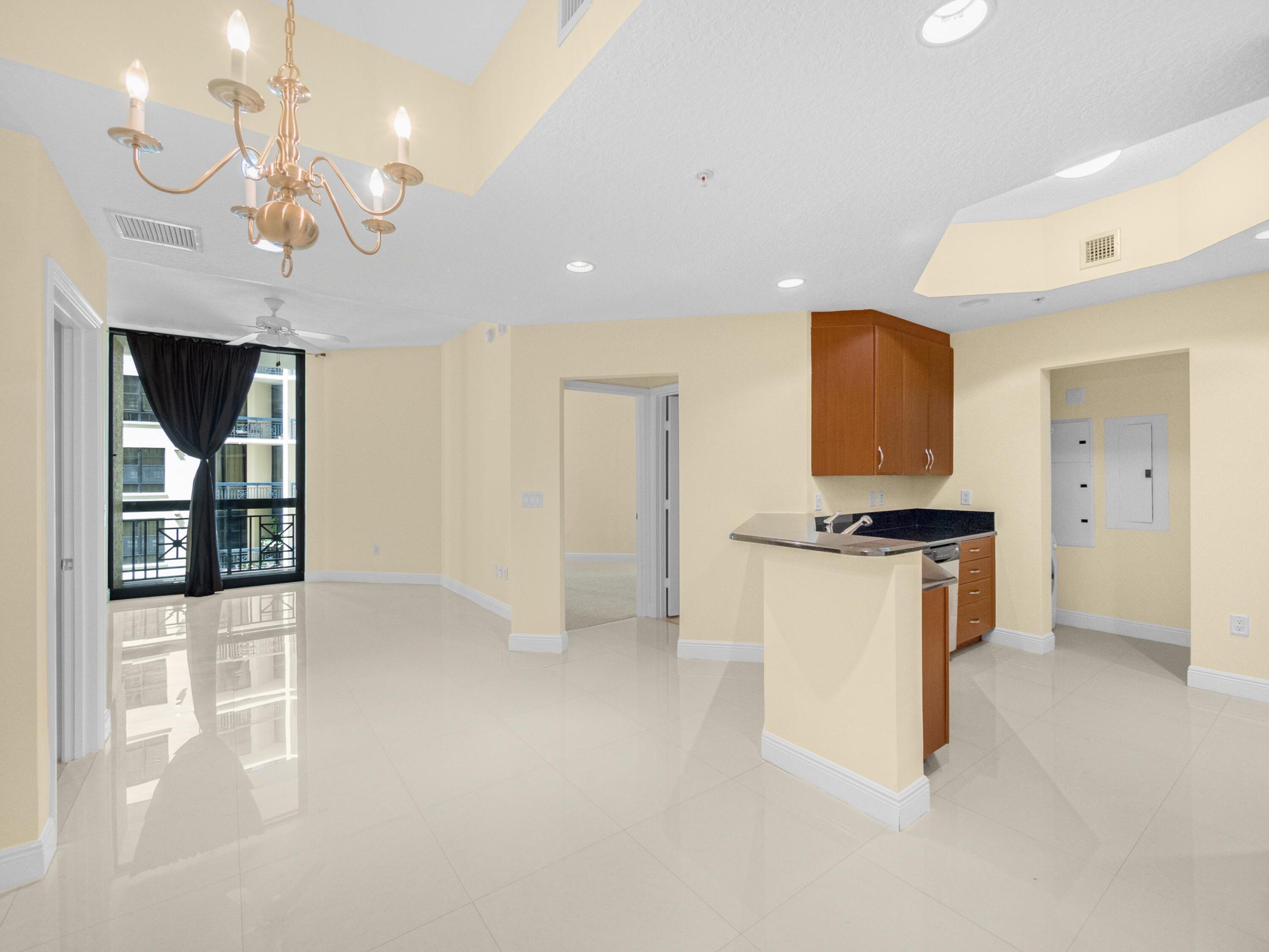 701 S Olive Avenue 1012