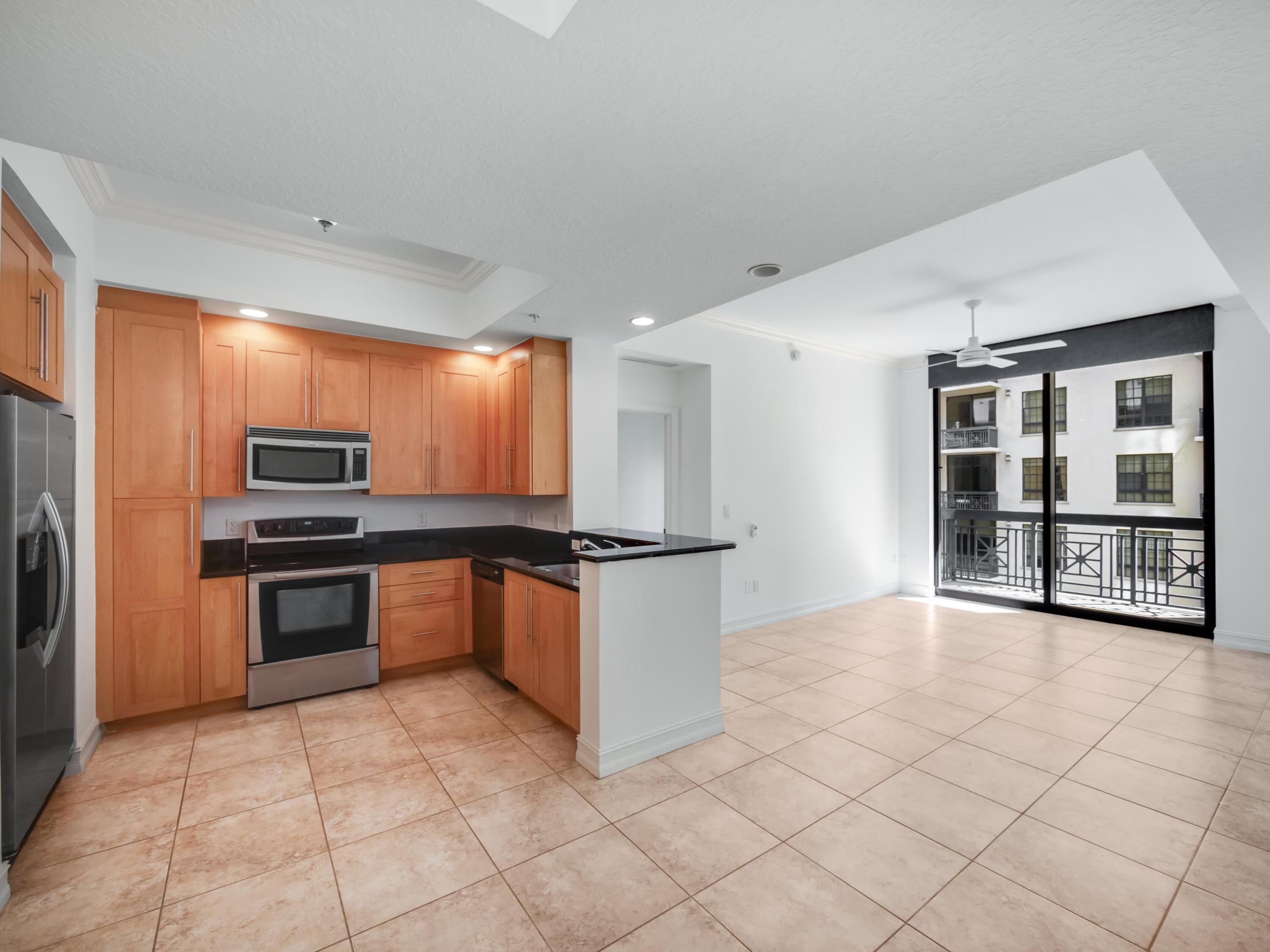 701 S Olive Avenue 1105