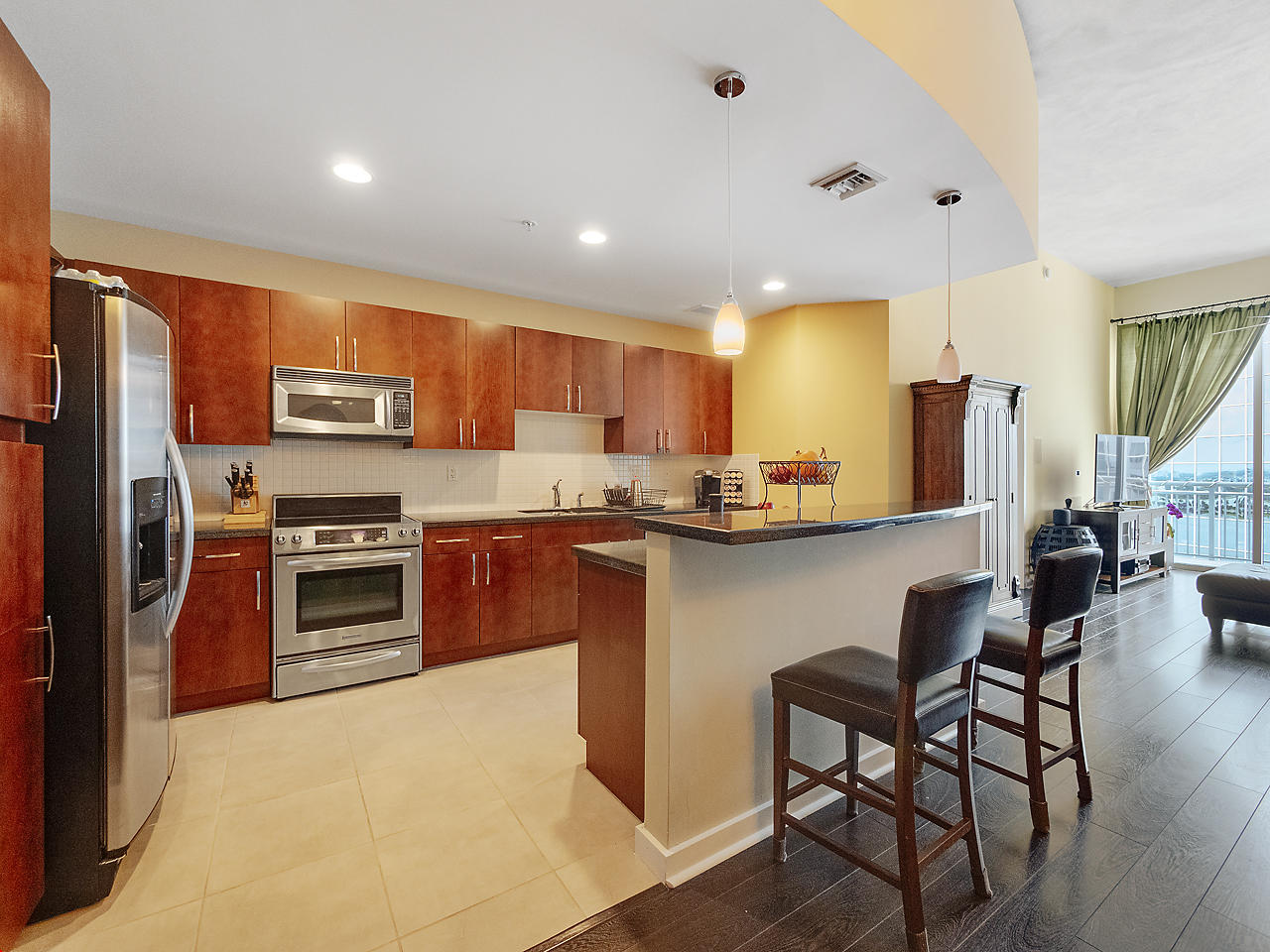 300 S Australian Avenue 1606