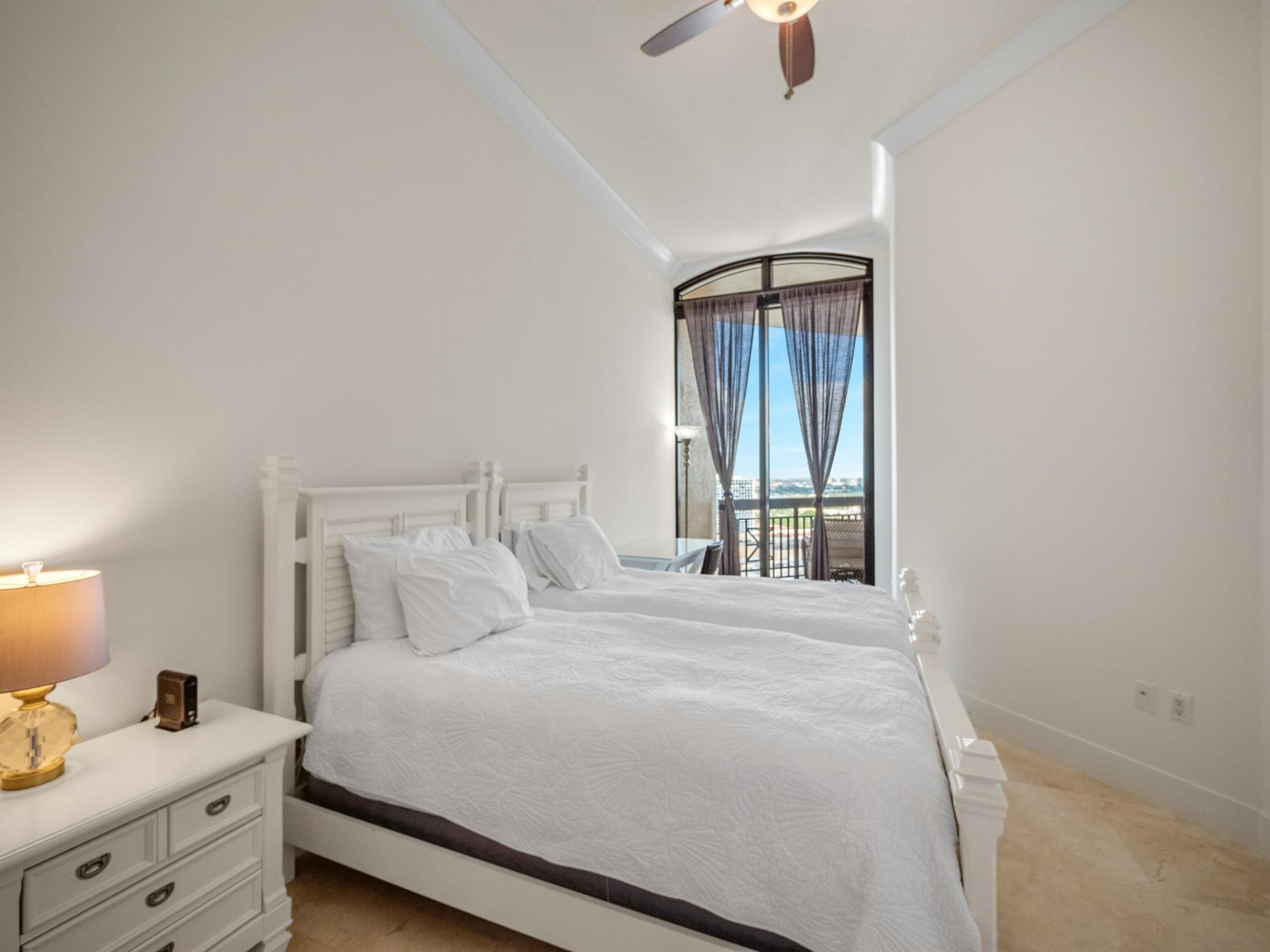 701 S Olive Avenue 2117