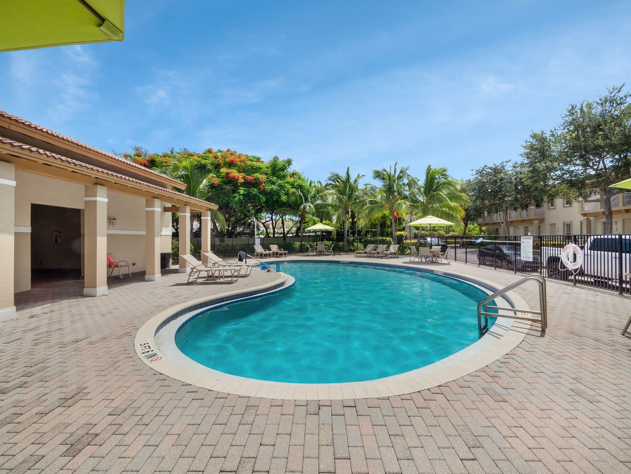 605 NW 25th Avenue