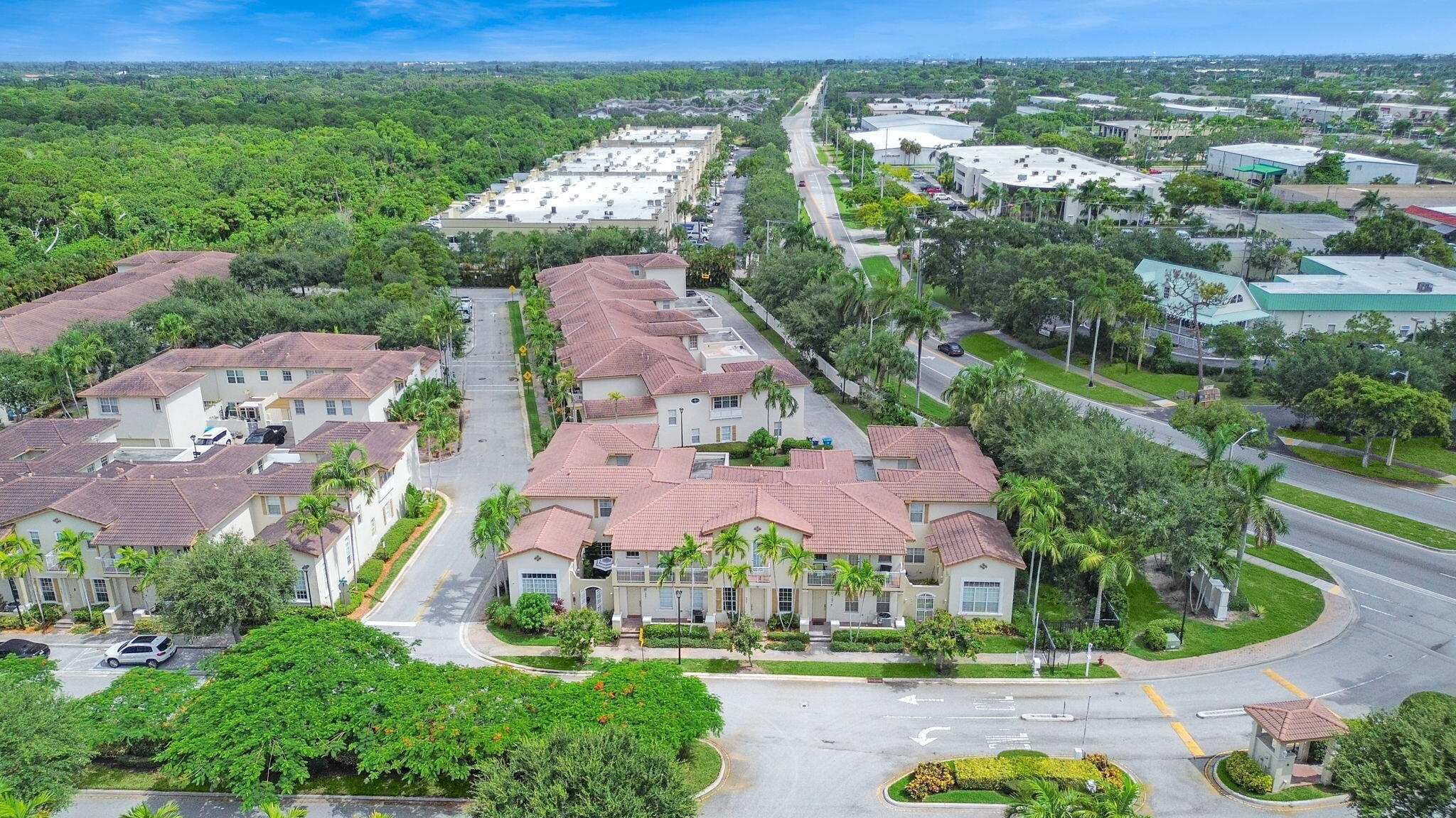 605 NW 25th Avenue