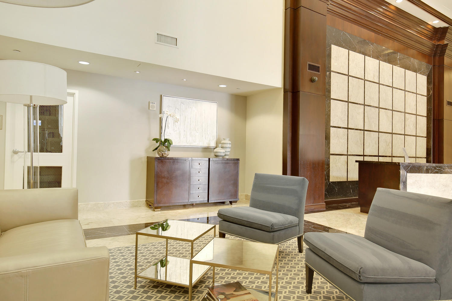 701 S Olive Avenue 1405