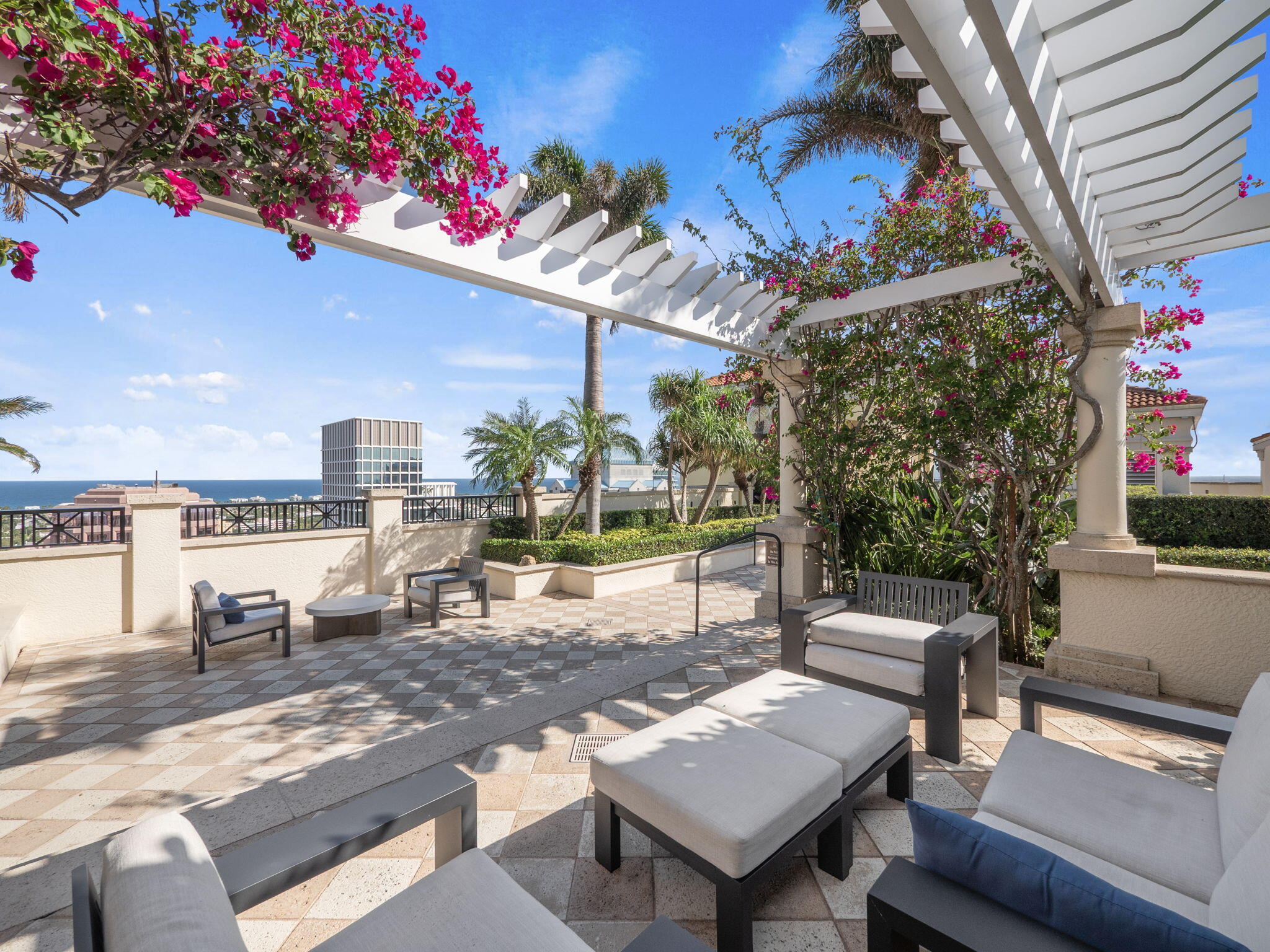 701 S Olive Avenue 1405