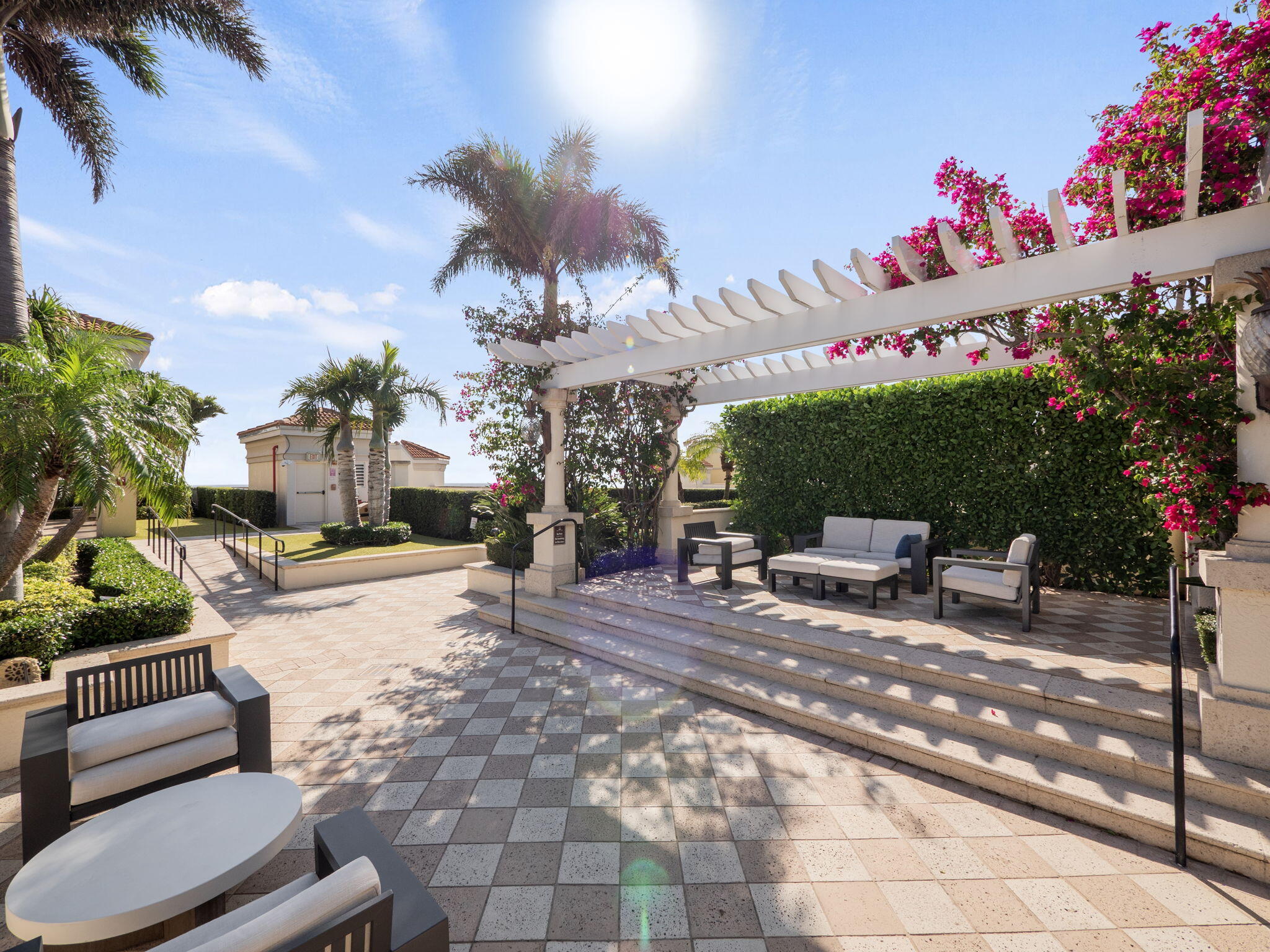 701 S Olive Avenue 1405