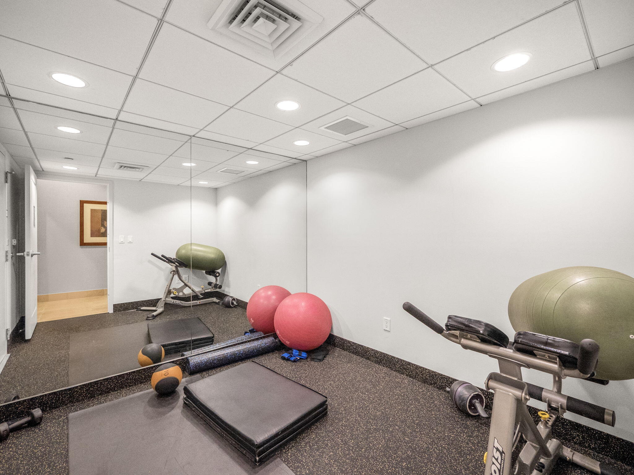 701 S Olive Avenue 1405