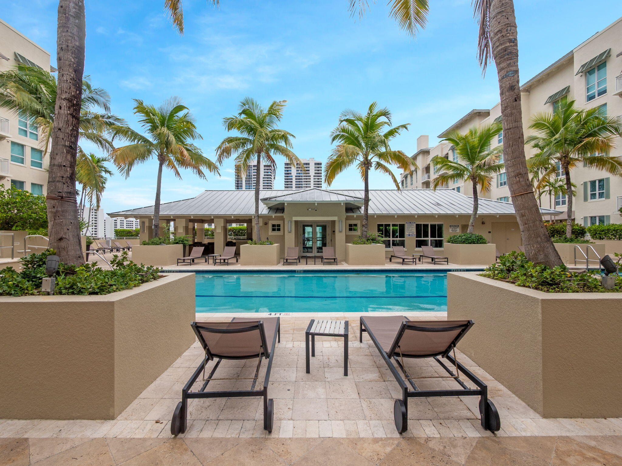 480 Hibiscus Street 918