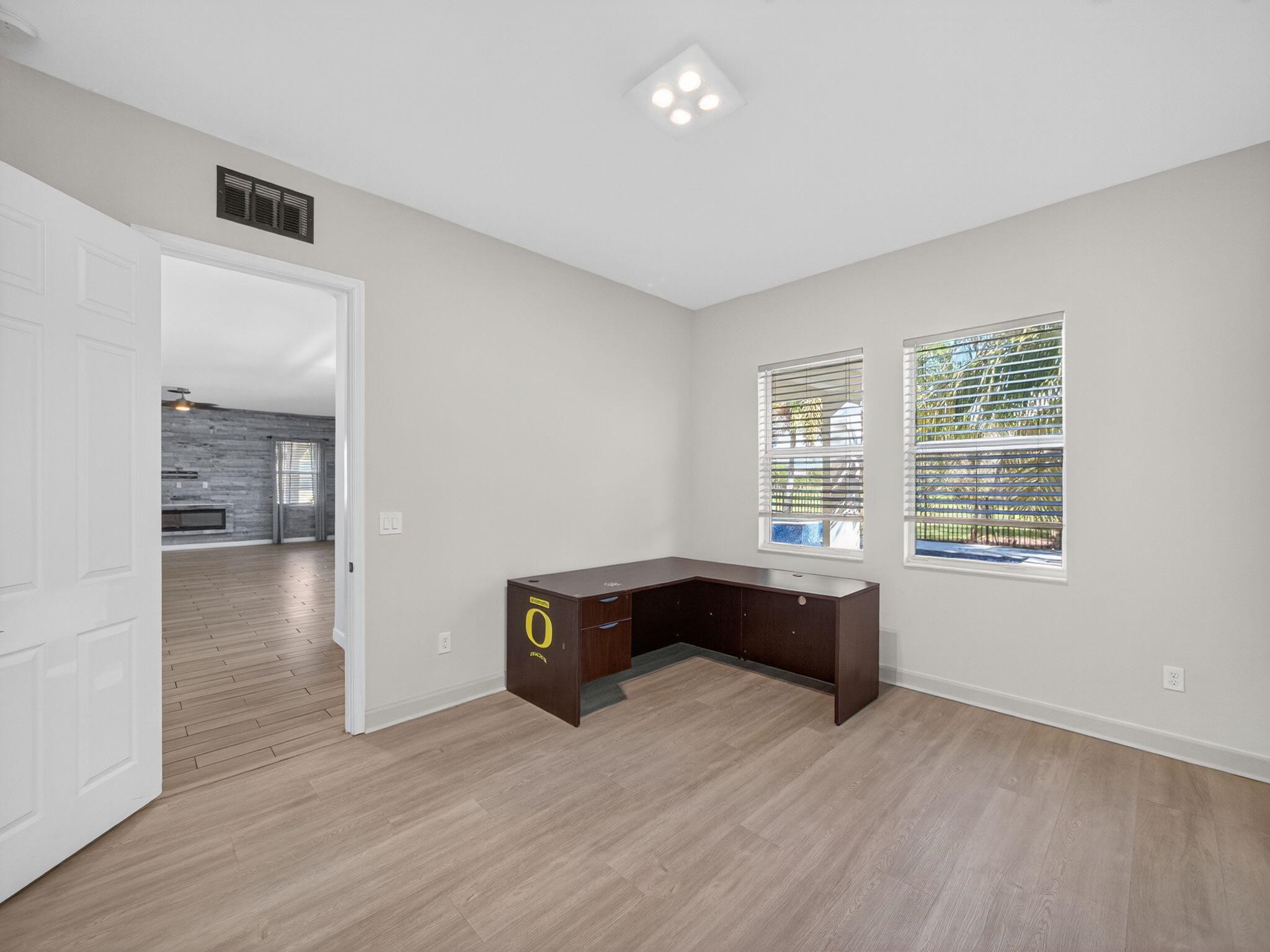 19655 Split Rail Run