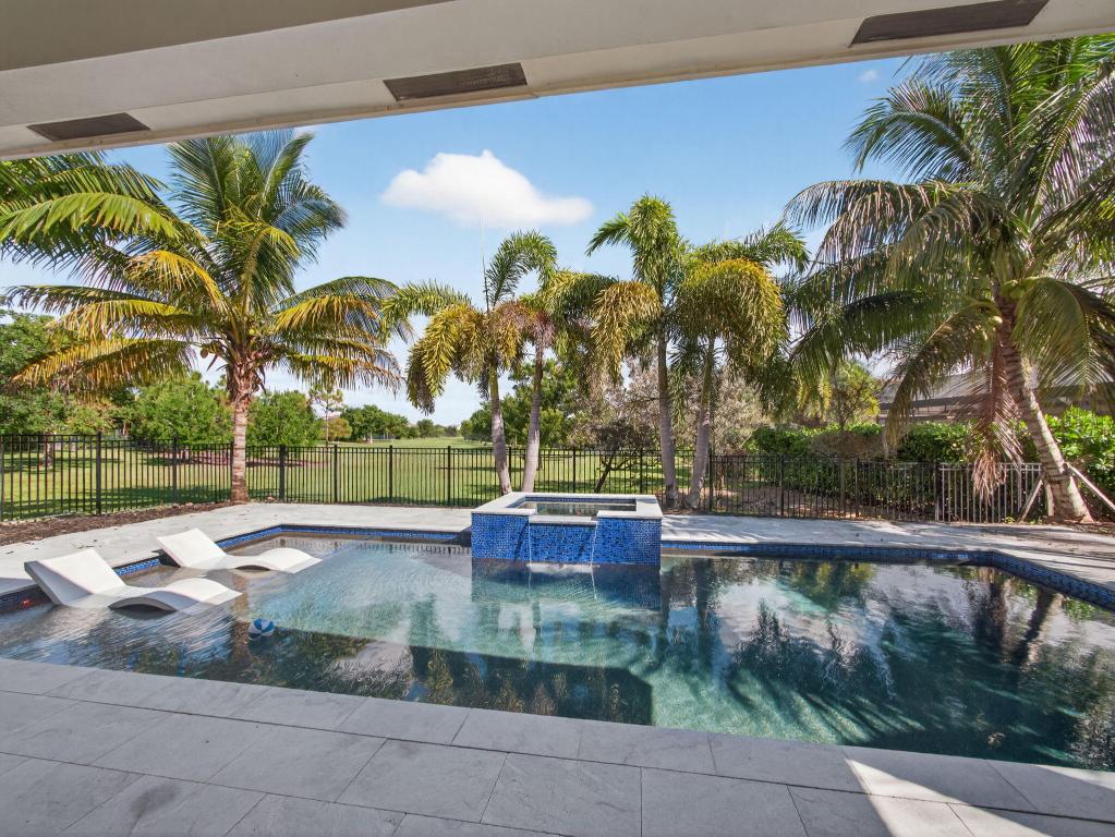 19655 Split Rail Run