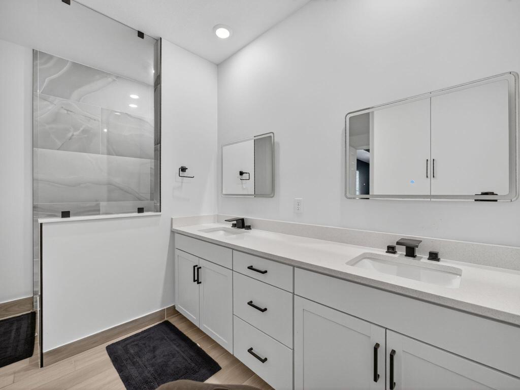 19655 Split Rail Run