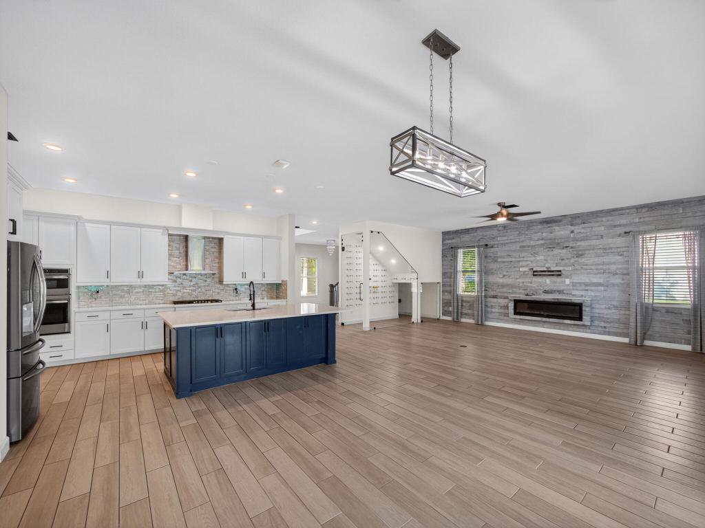 19655 Split Rail Run