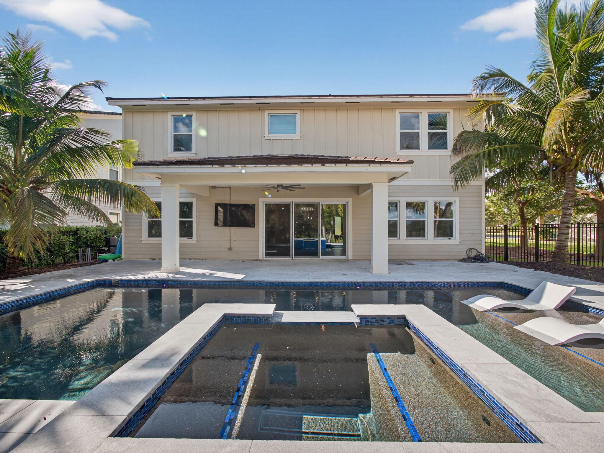 19655 Split Rail Run