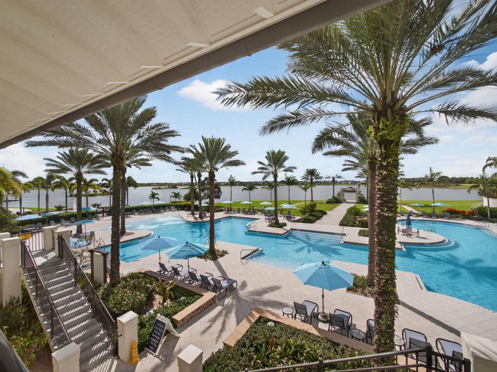 19655 Split Rail Run