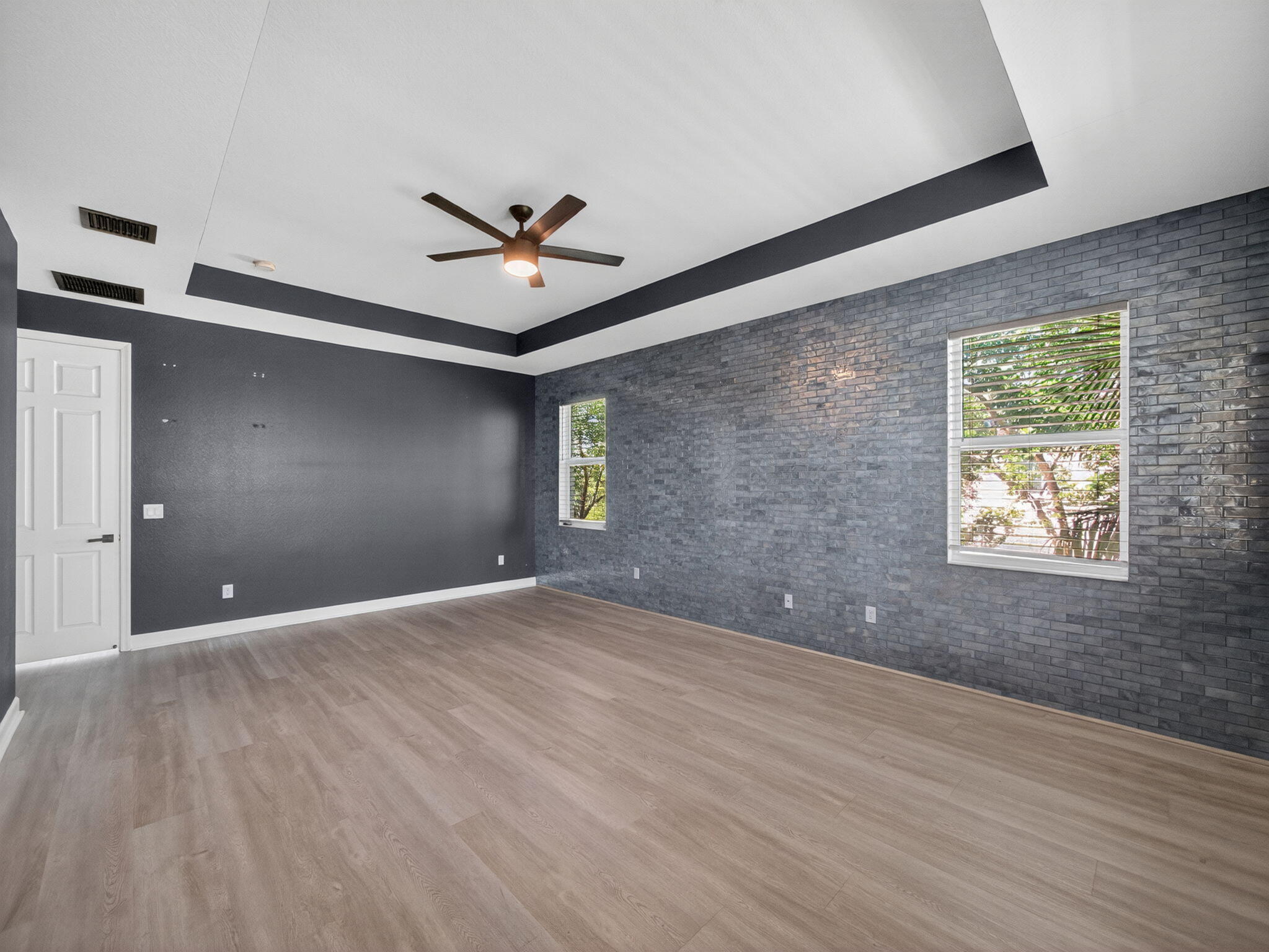 19655 Split Rail Run