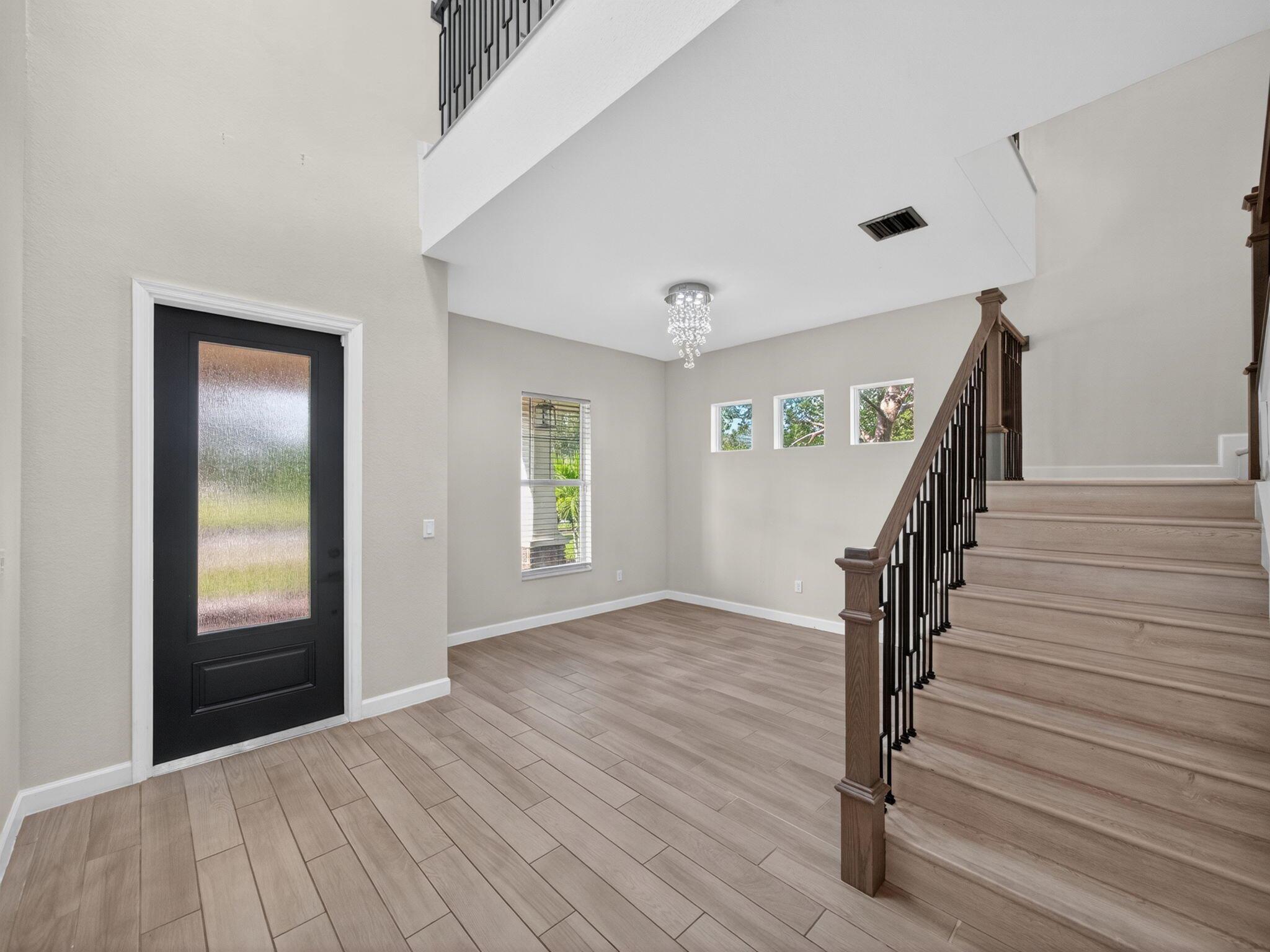 19655 Split Rail Run