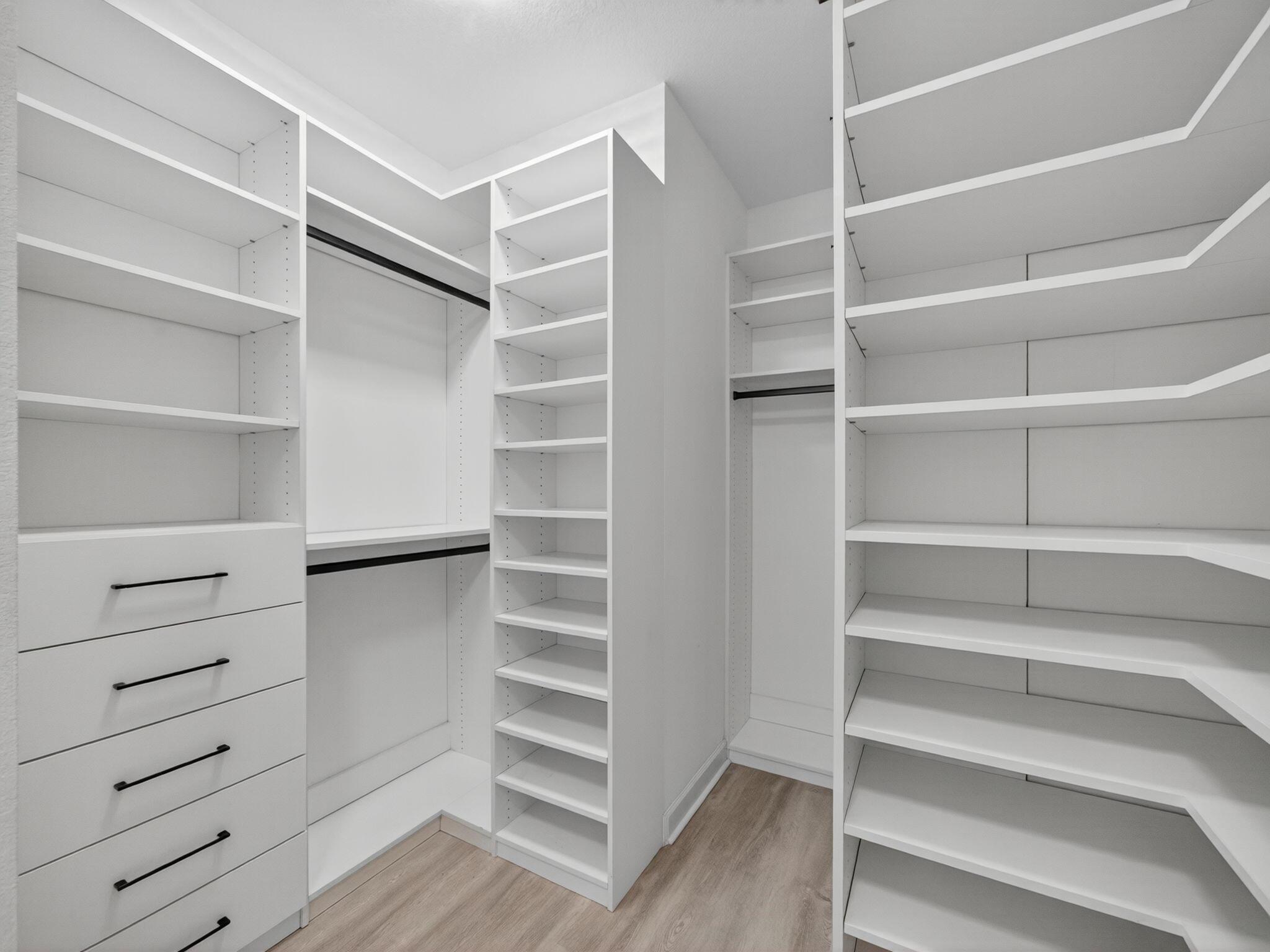 19655 Split Rail Run