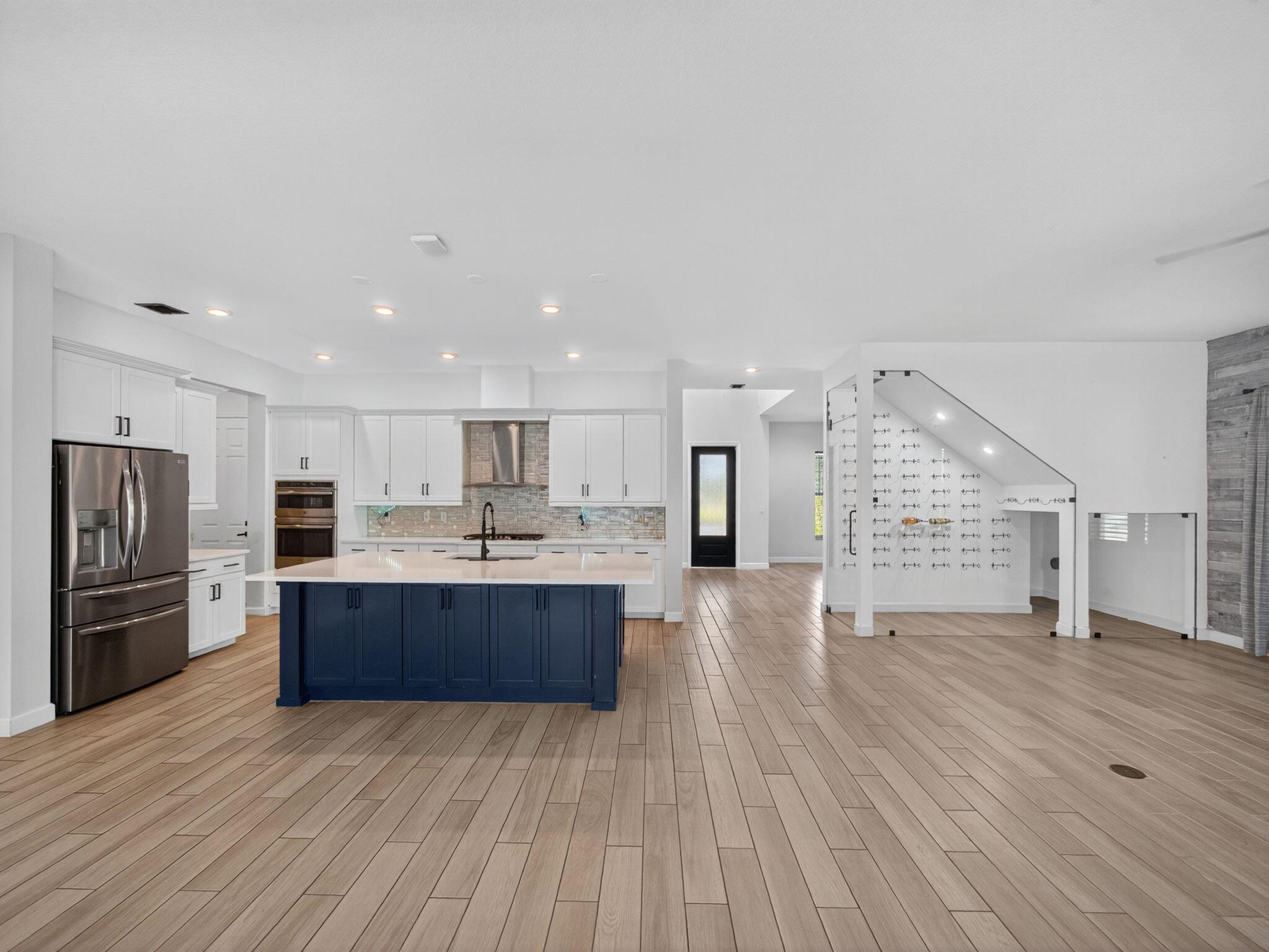 19655 Split Rail Run