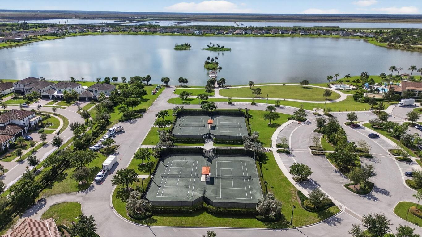 19655 Split Rail Run