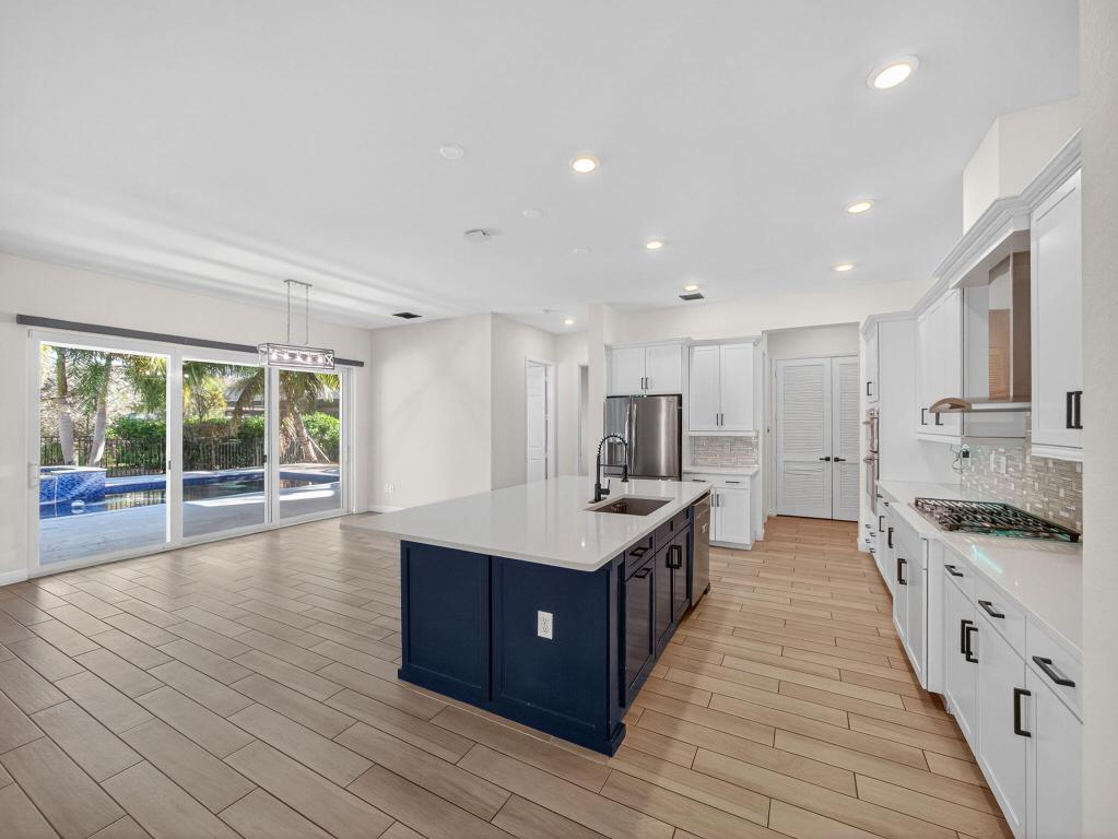 19655 Split Rail Run