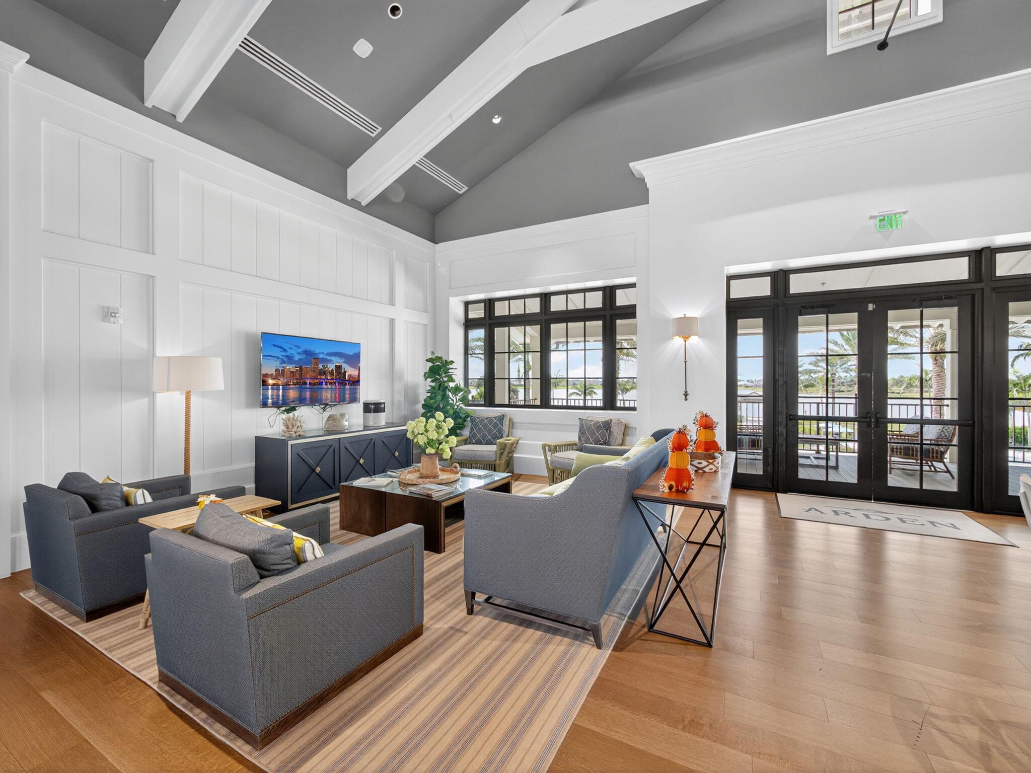 19655 Split Rail Run