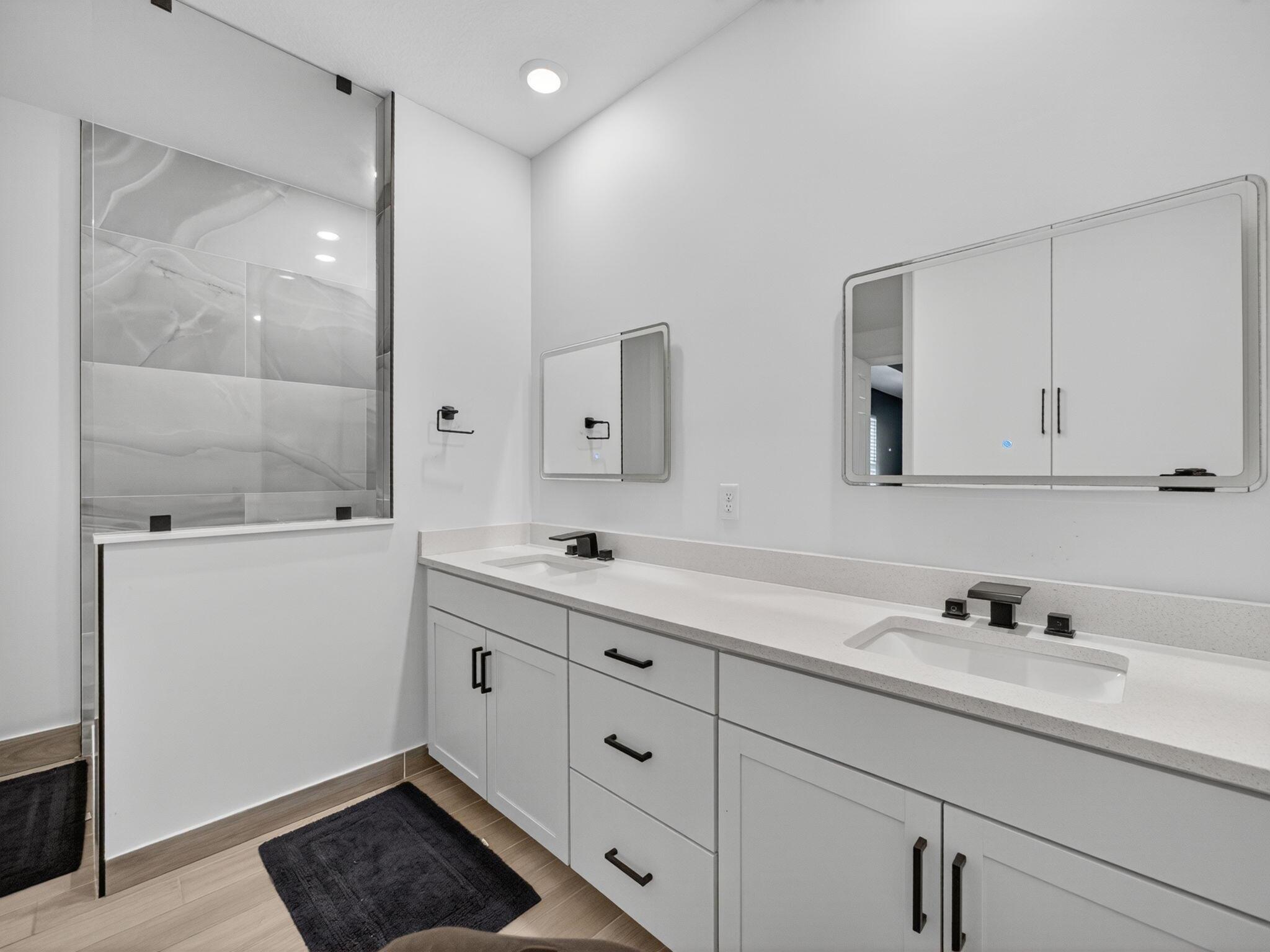 19655 Split Rail Run