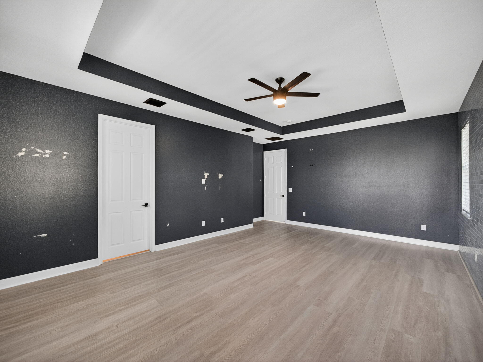 19655 Split Rail Run