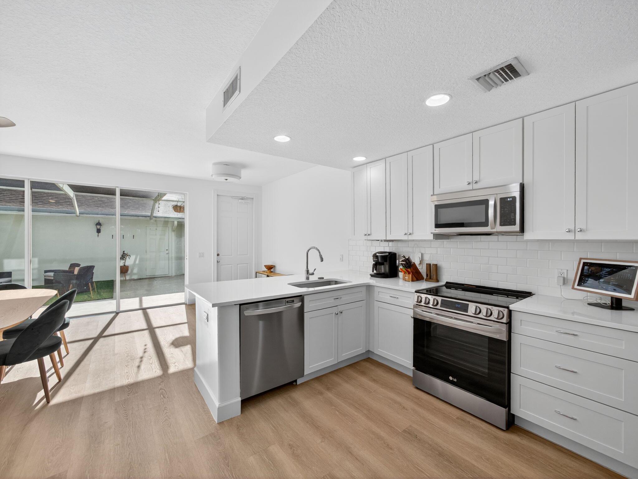 2785 E Community Drive