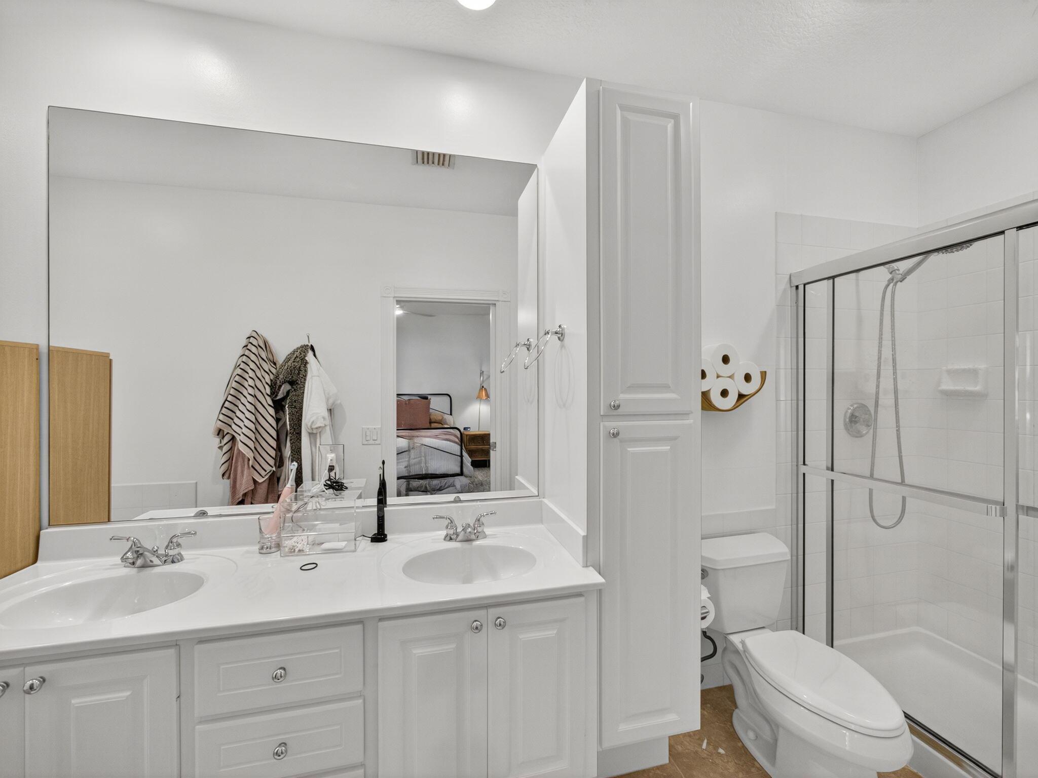 2785 E Community Drive