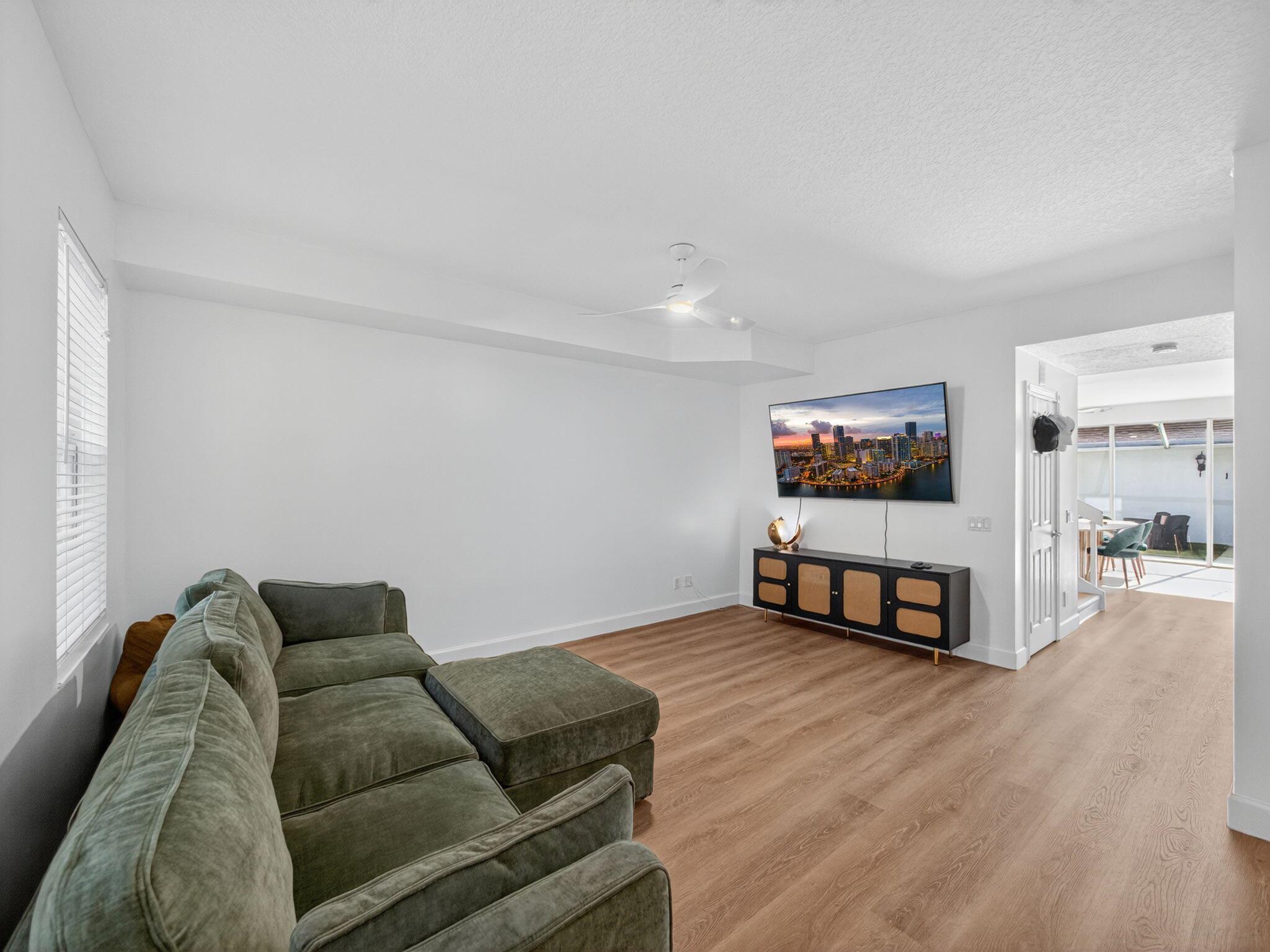 2785 E Community Drive