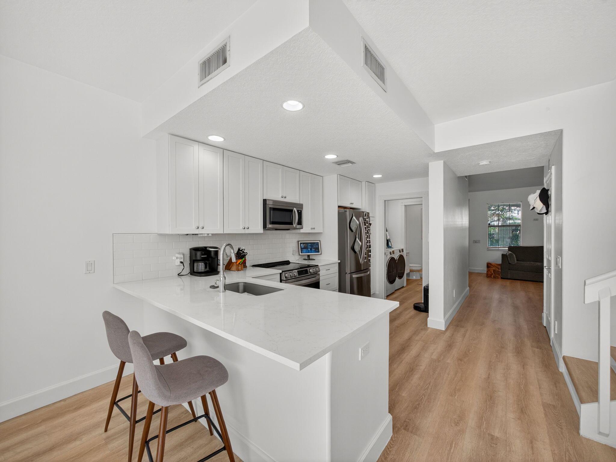 2785 E Community Drive