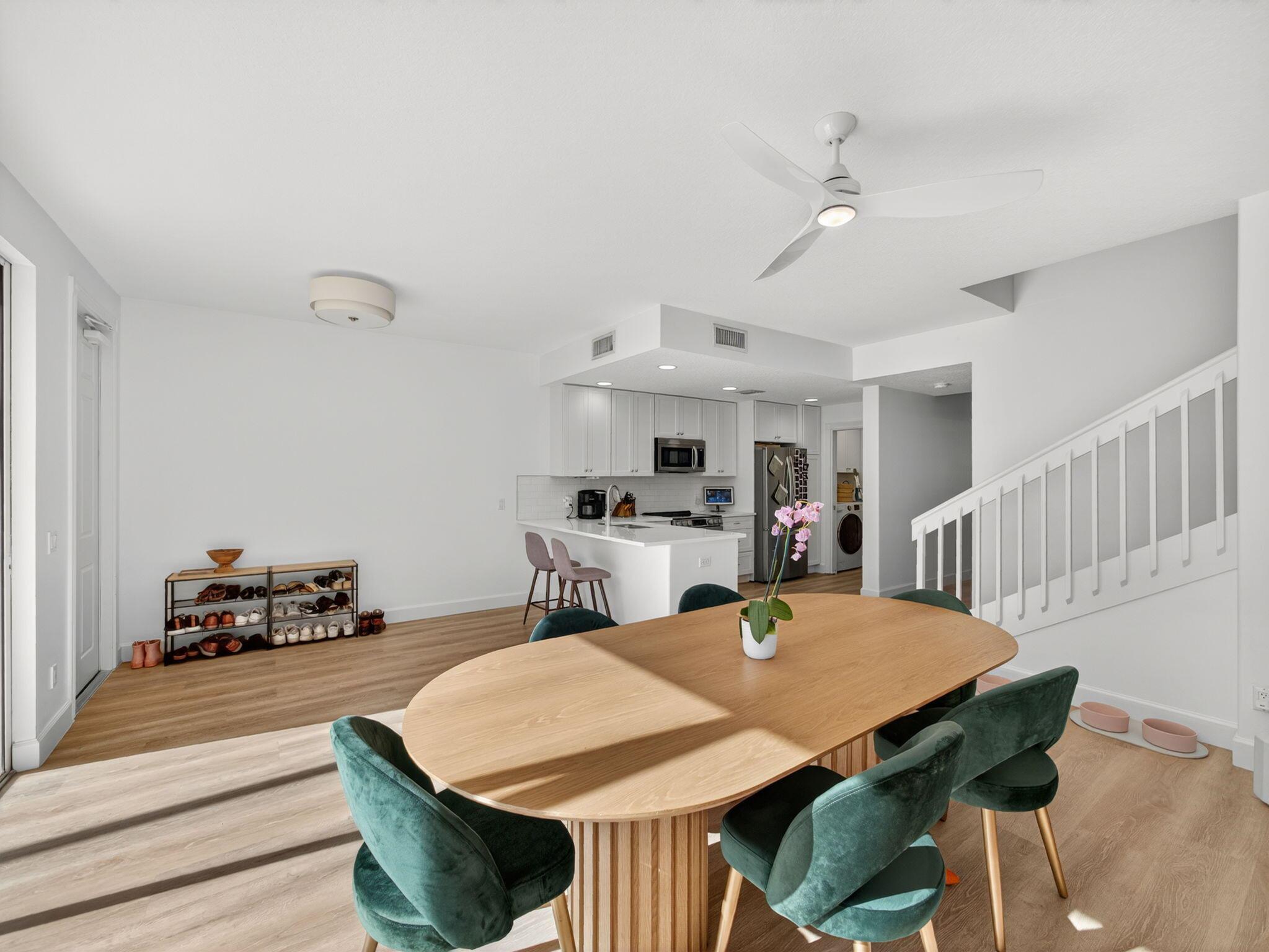 2785 E Community Drive